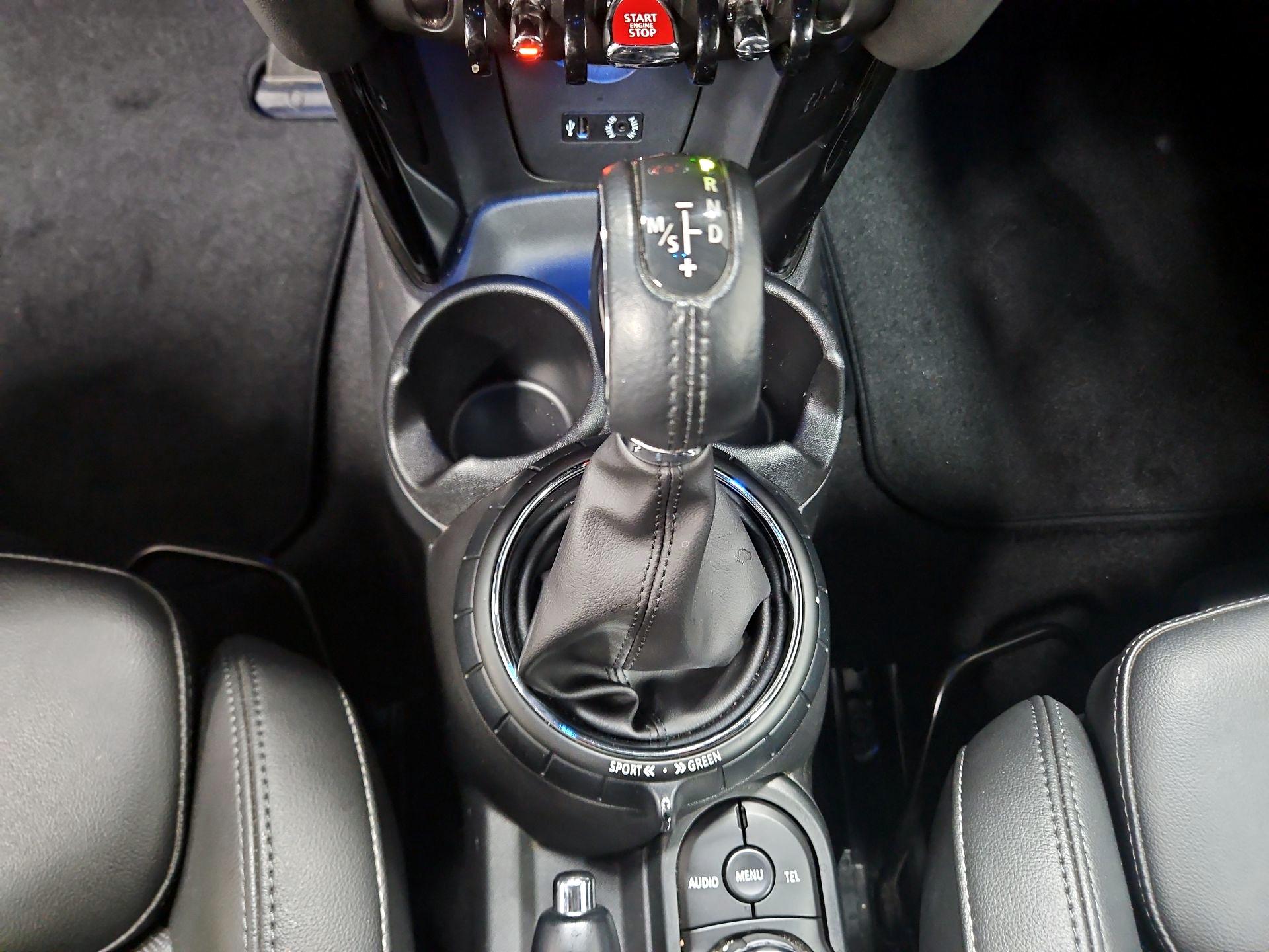 Thumbnail: 2016 MINI Cooper Hardtop - 16