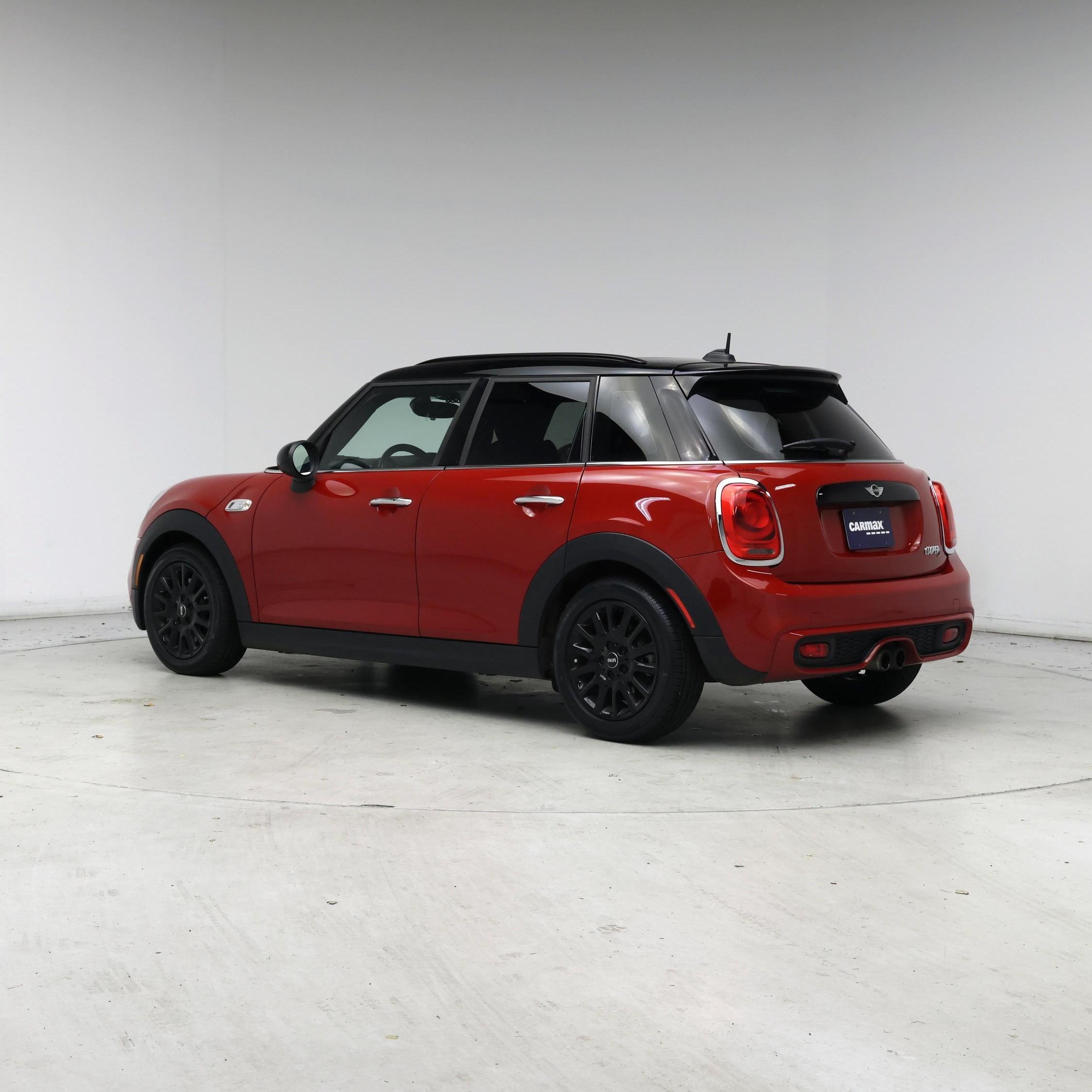 Thumbnail: 2016 MINI Cooper Hardtop - 2