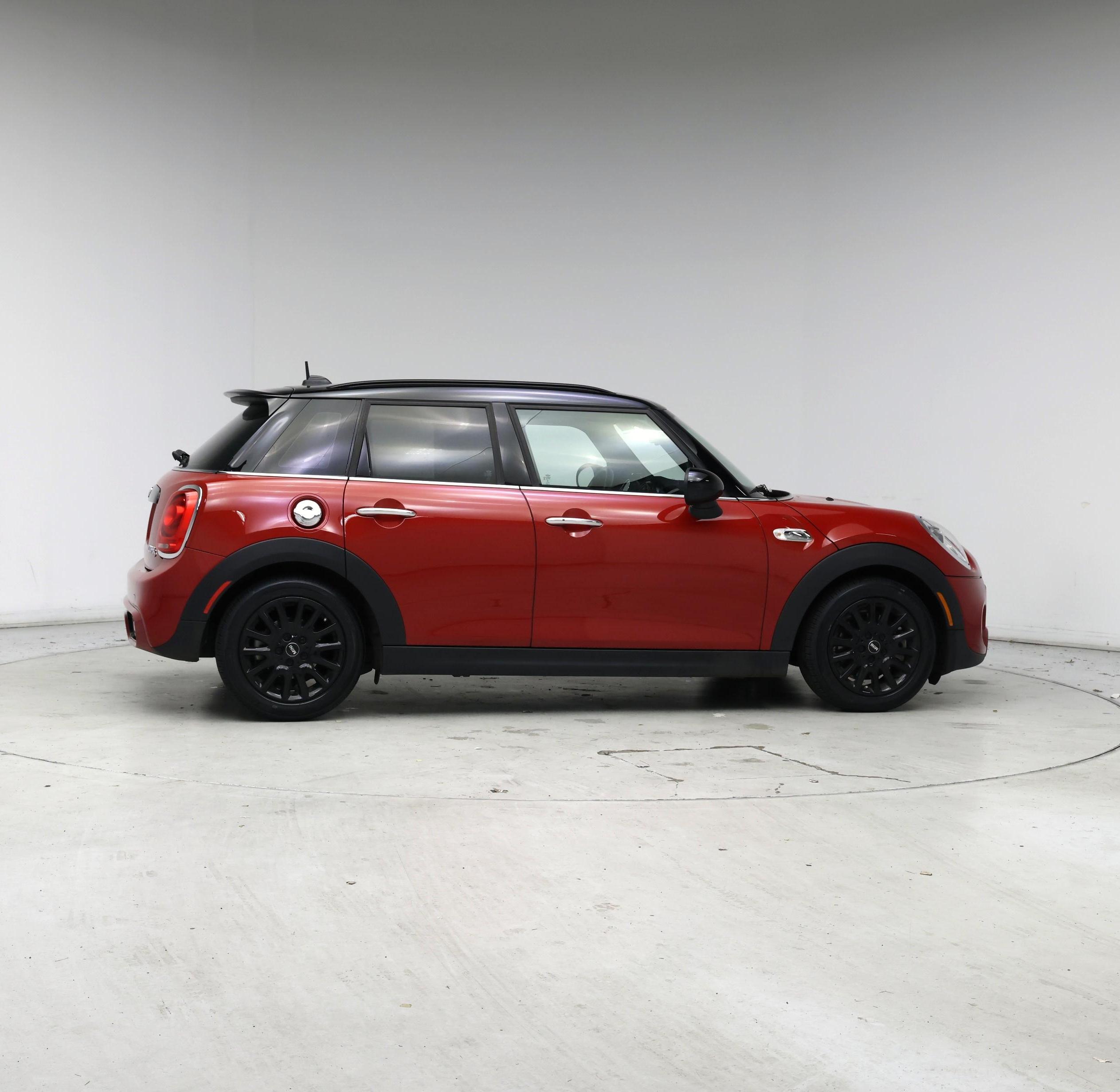 Thumbnail: 2016 MINI Cooper Hardtop - 7
