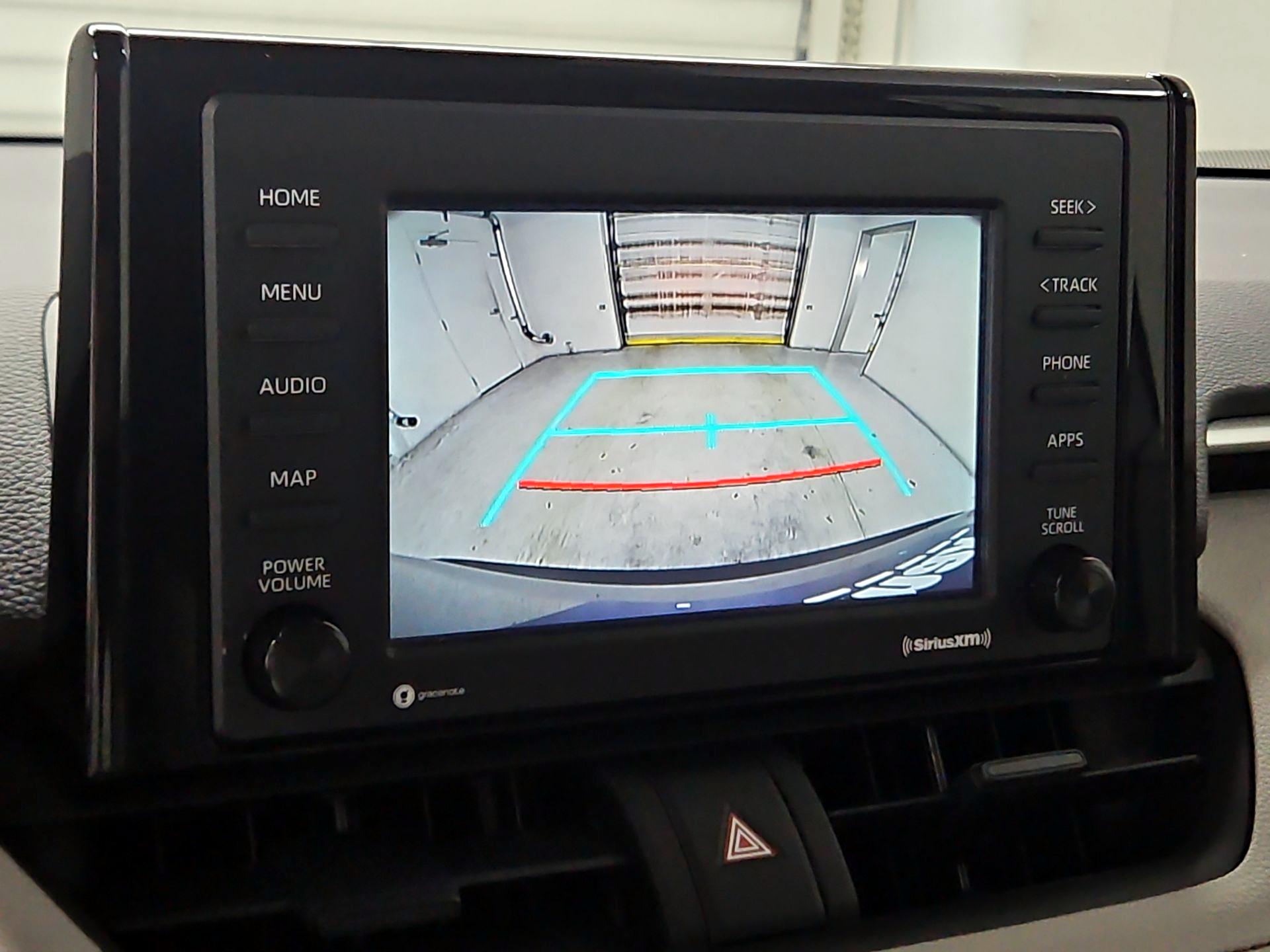 Thumbnail: 2022 Toyota RAV4 - 14