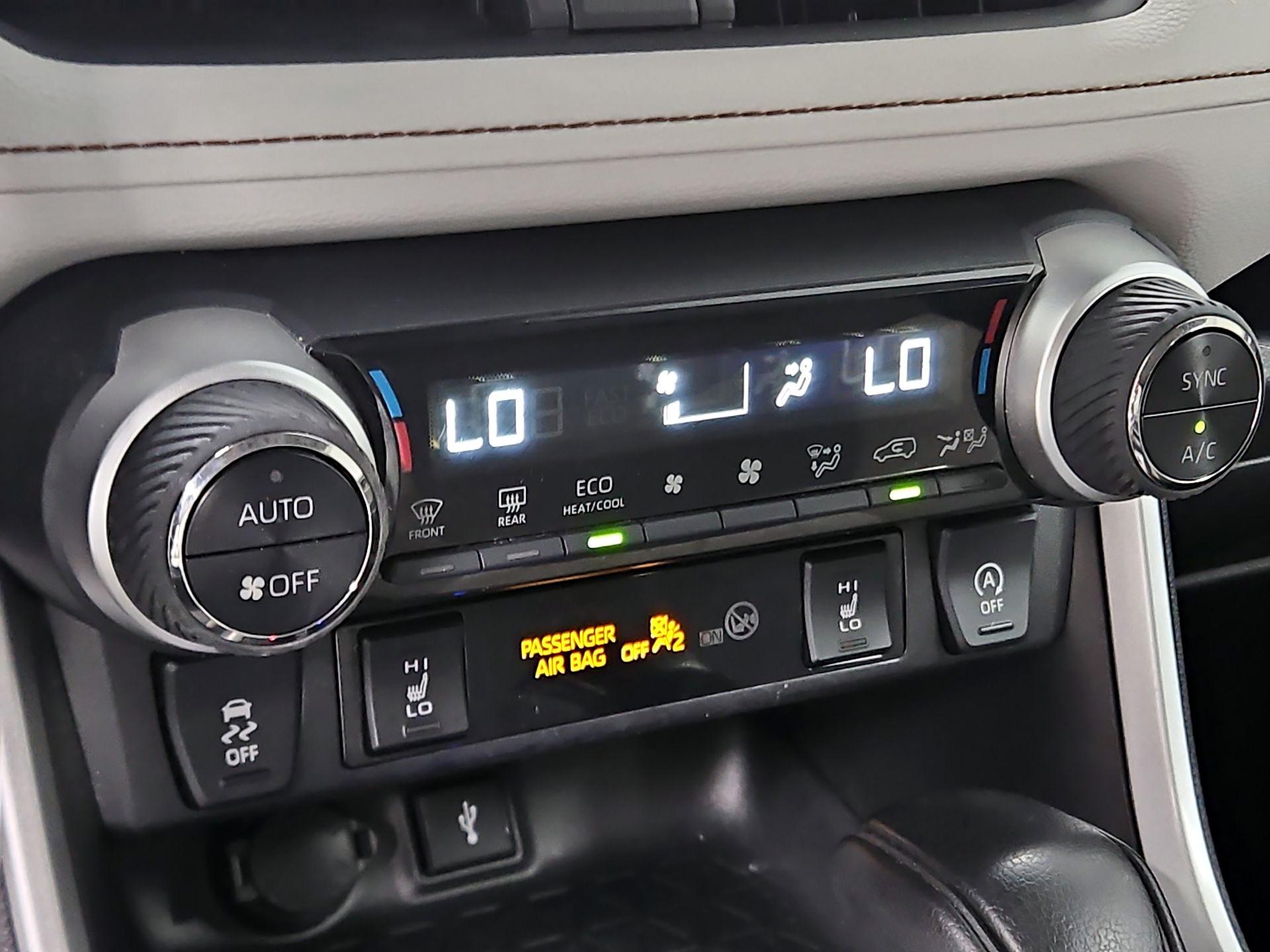 Thumbnail: 2022 Toyota RAV4 - 16