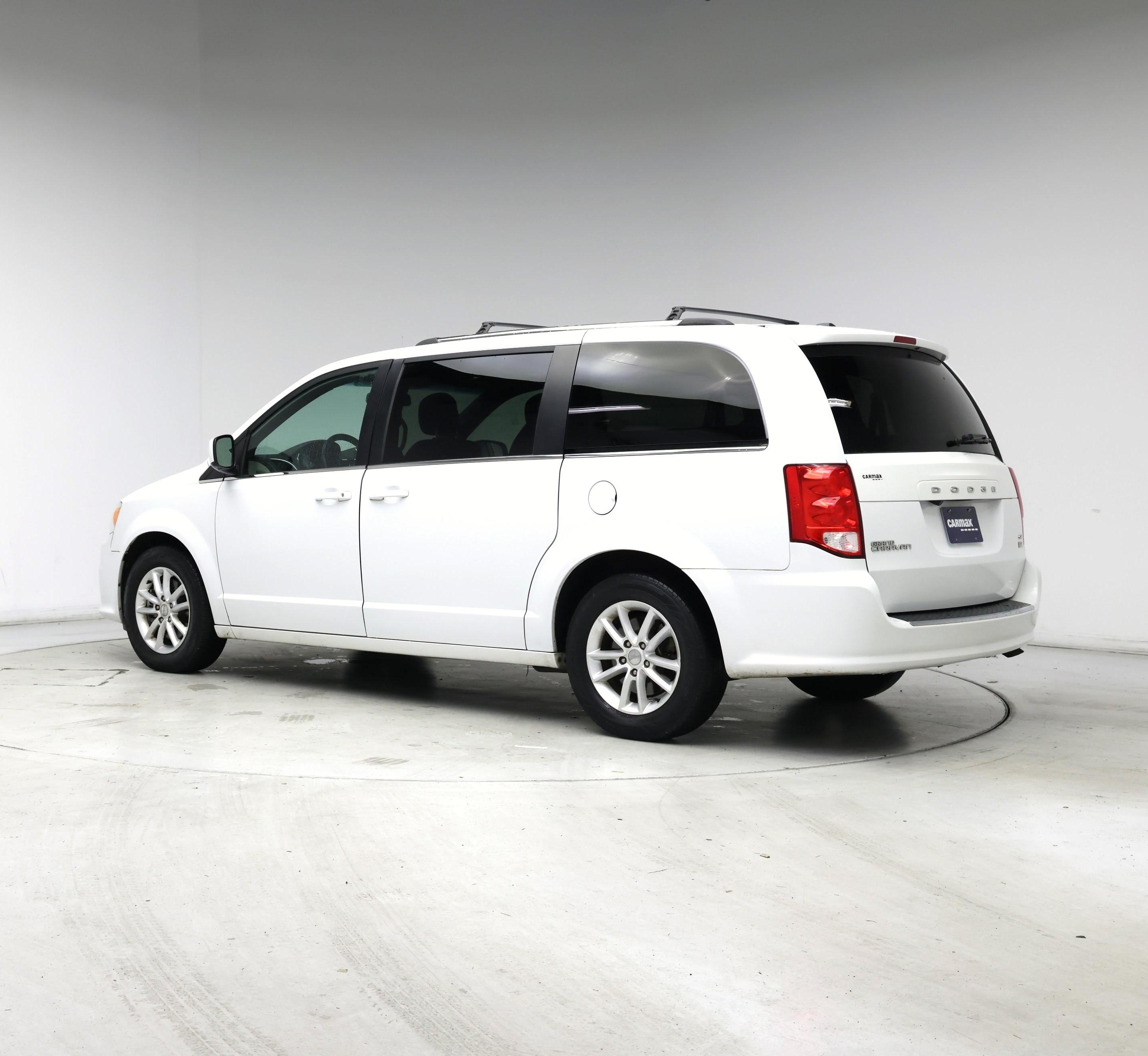 Thumbnail: 2018 Dodge Grand Caravan - 2