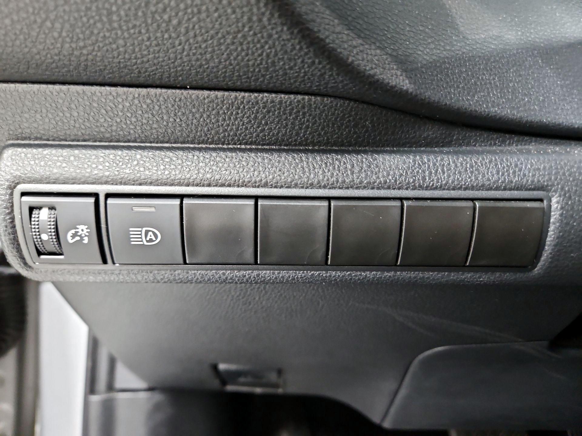 Thumbnail: 2023 Toyota Corolla - 13