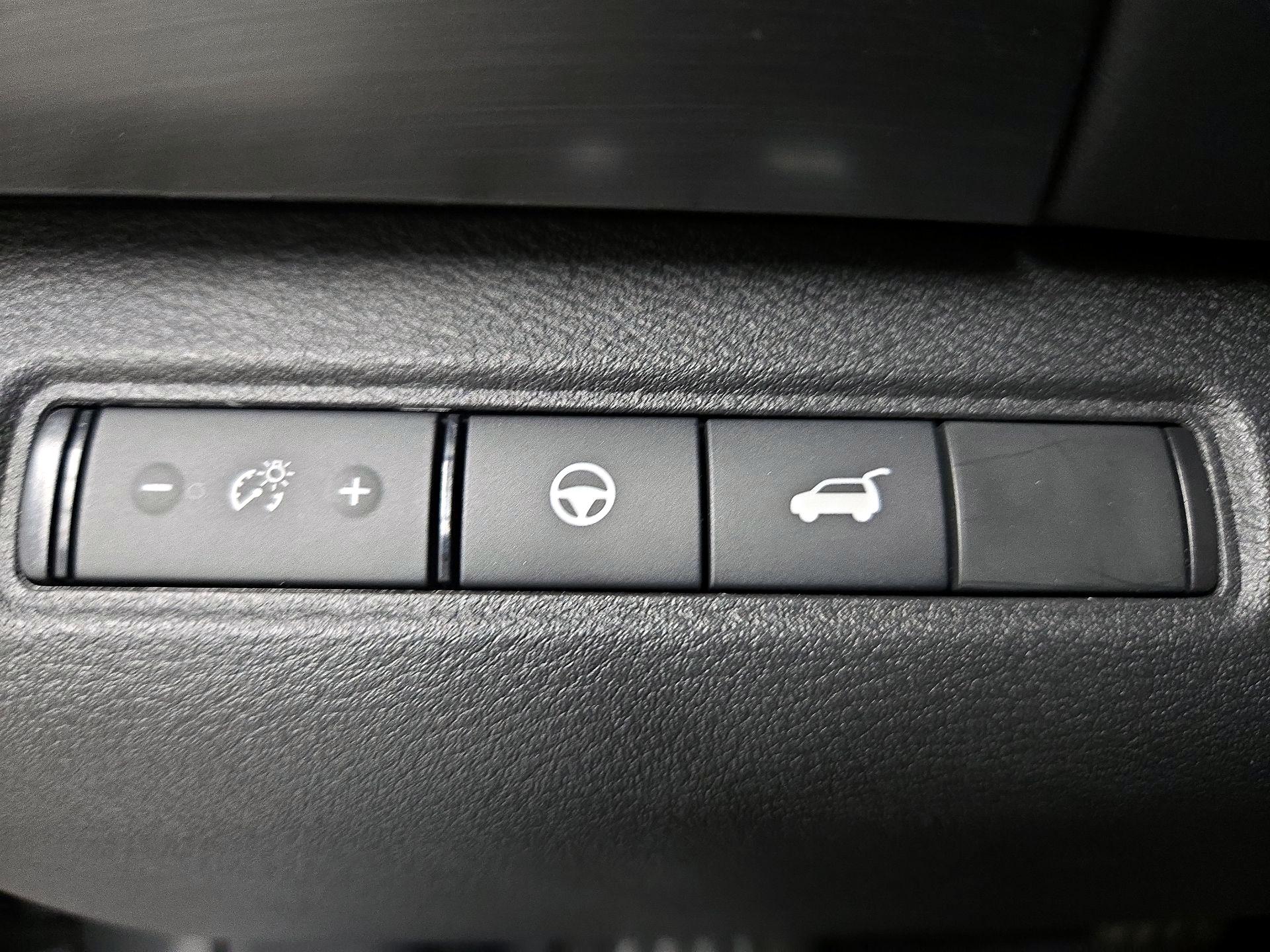 Thumbnail: 2024 Nissan Pathfinder - 13