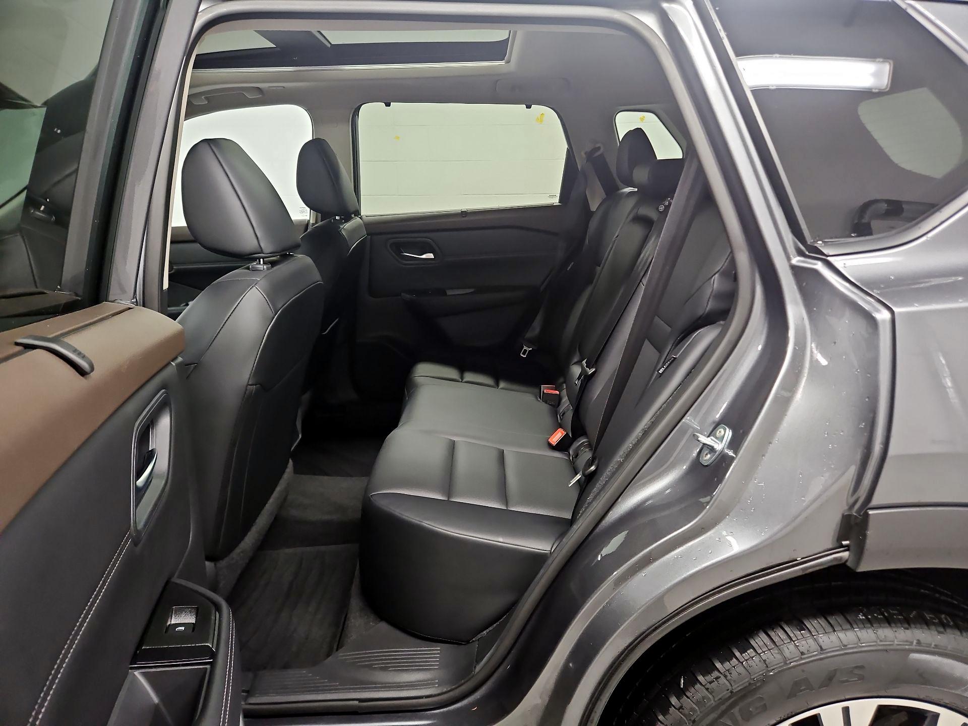 Thumbnail: 2023 Nissan Rogue - 20