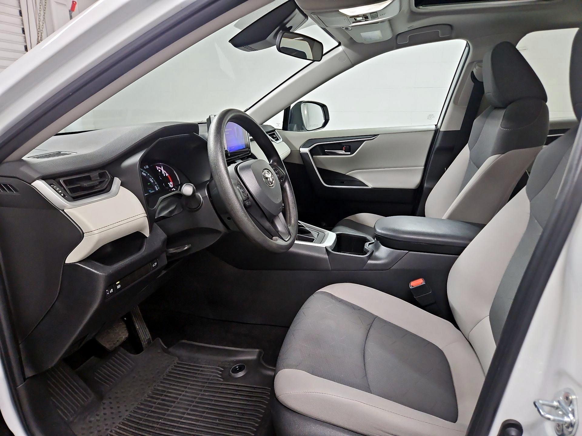 Thumbnail: 2023 Toyota RAV4 - 11