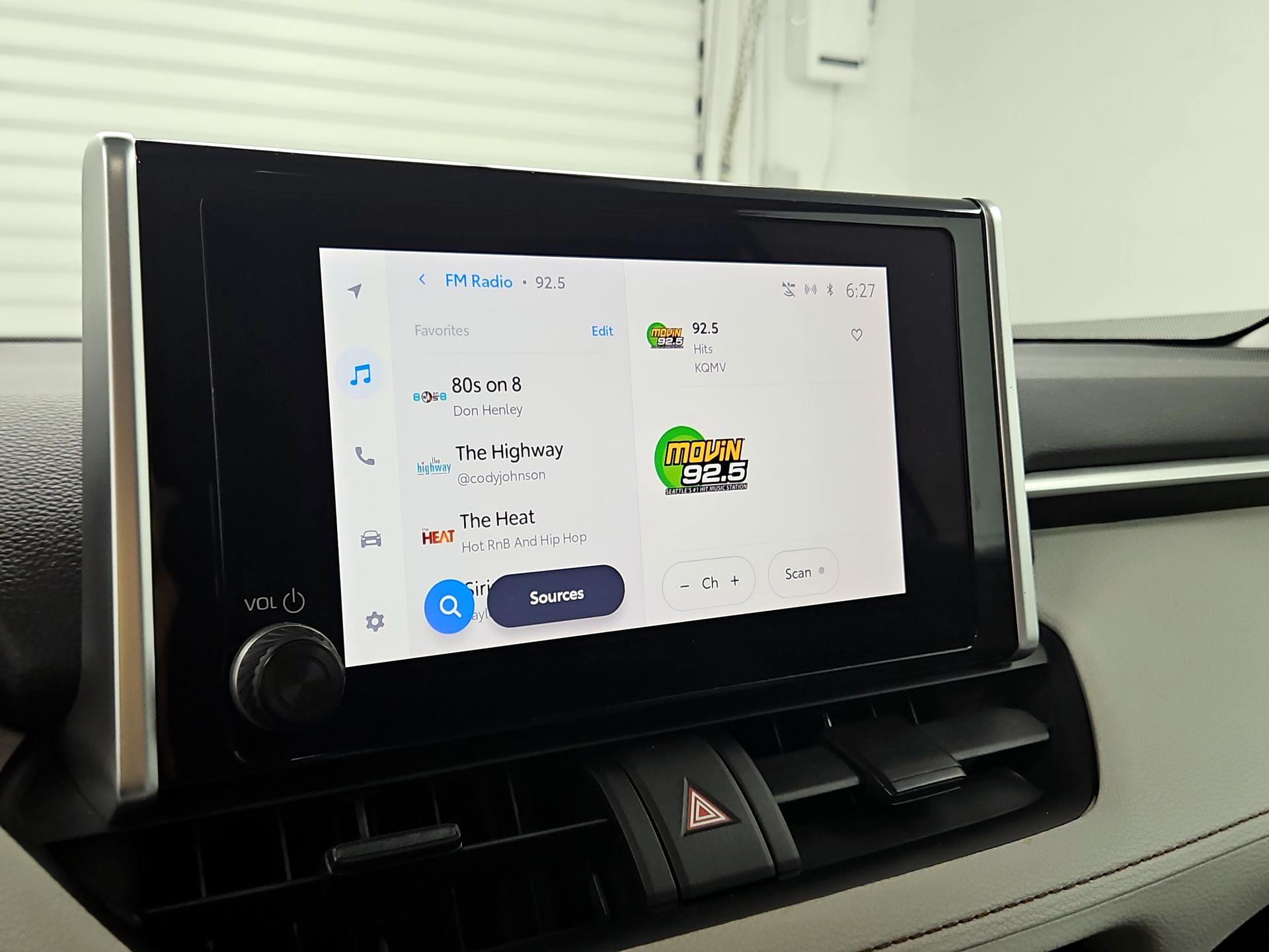 Thumbnail: 2023 Toyota RAV4 - 15