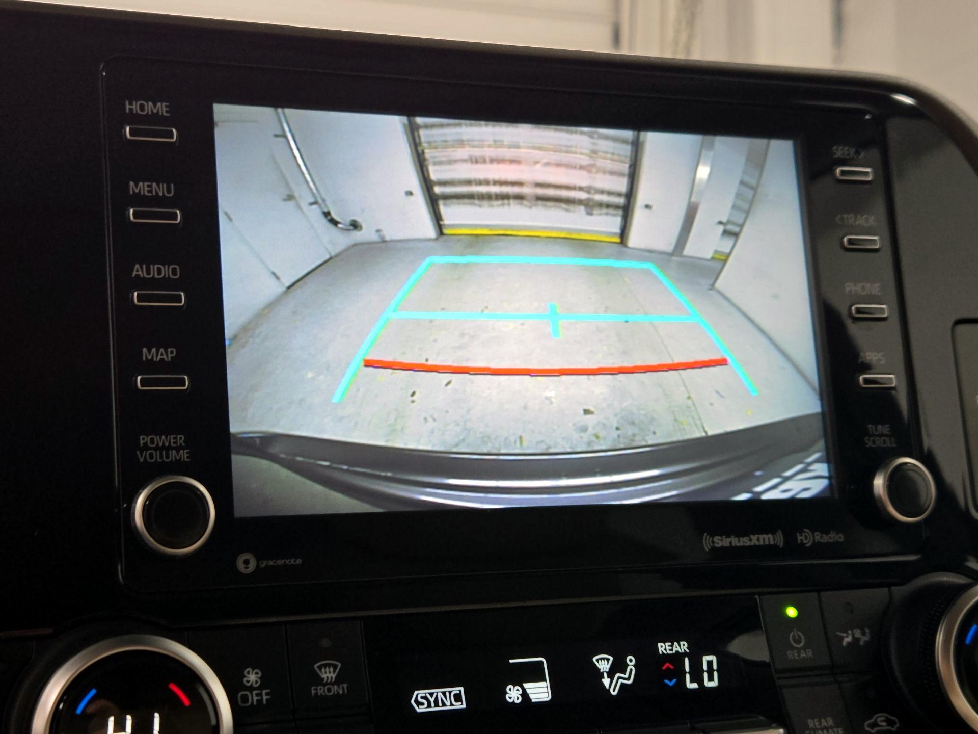 Thumbnail: 2021 Toyota Highlander - 14