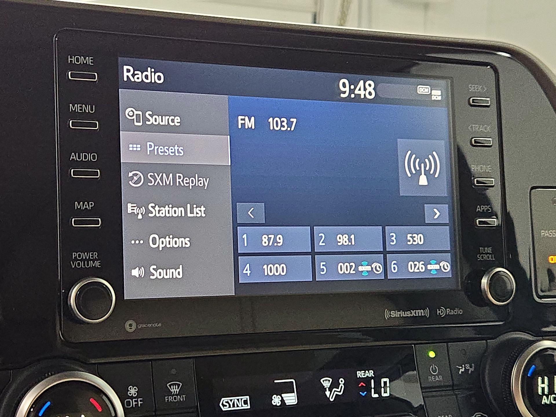 Thumbnail: 2021 Toyota Highlander - 15