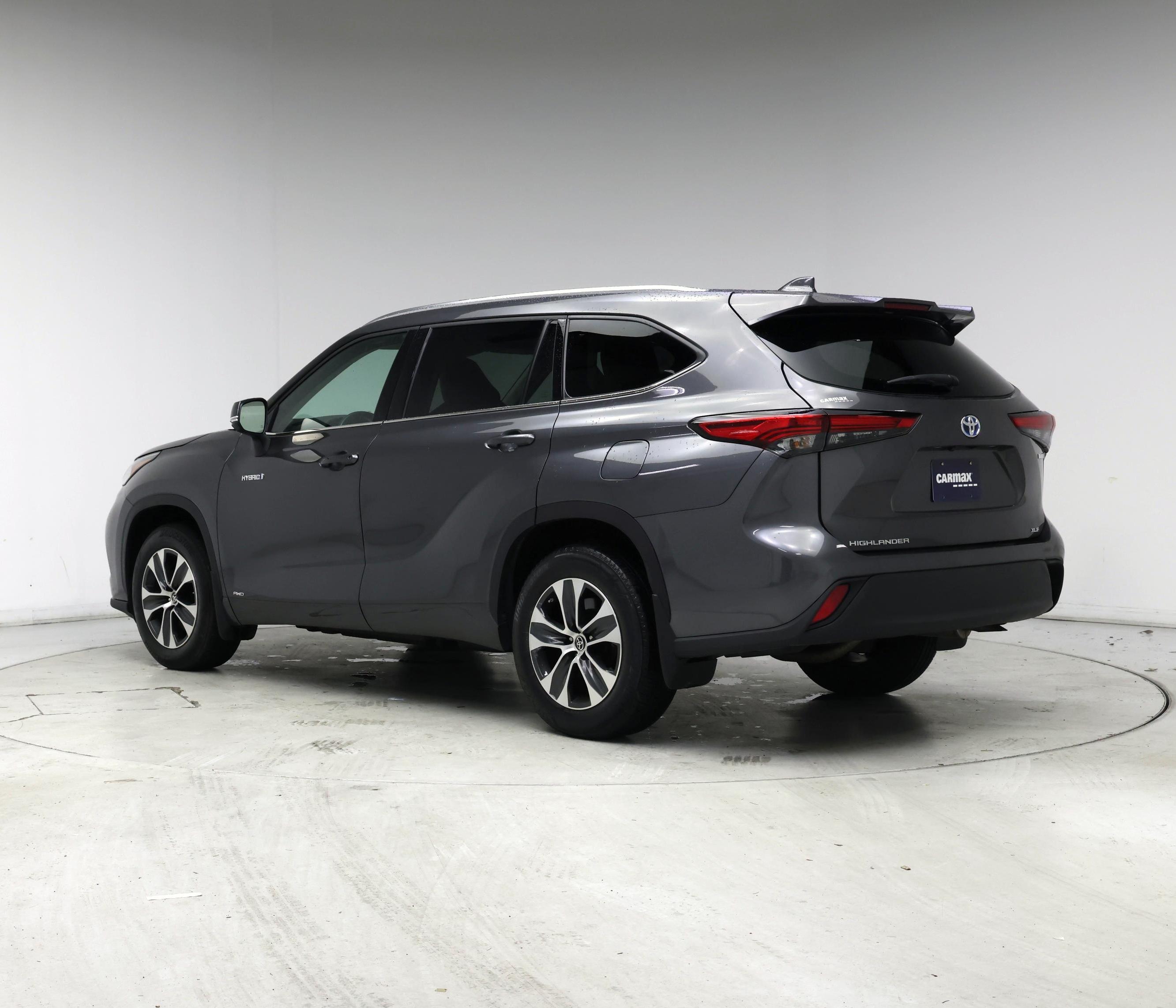 Thumbnail: 2021 Toyota Highlander - 2