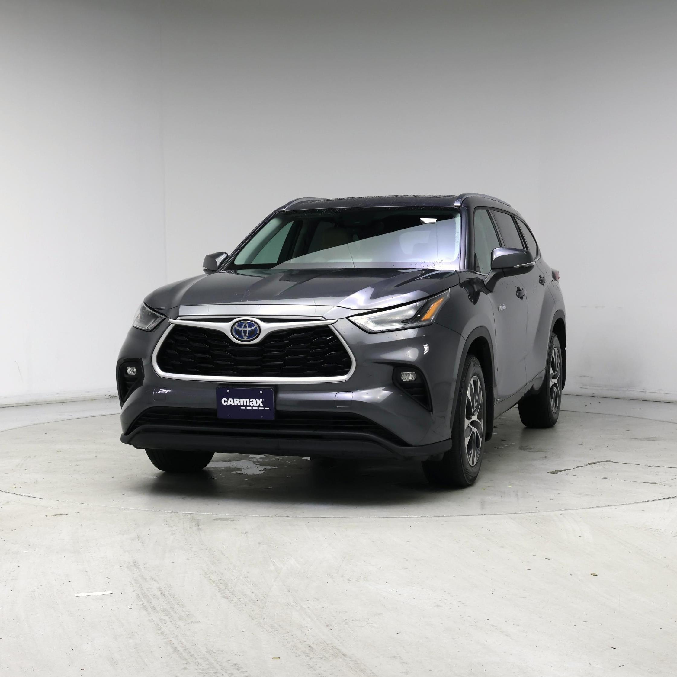 Thumbnail: 2021 Toyota Highlander - 4