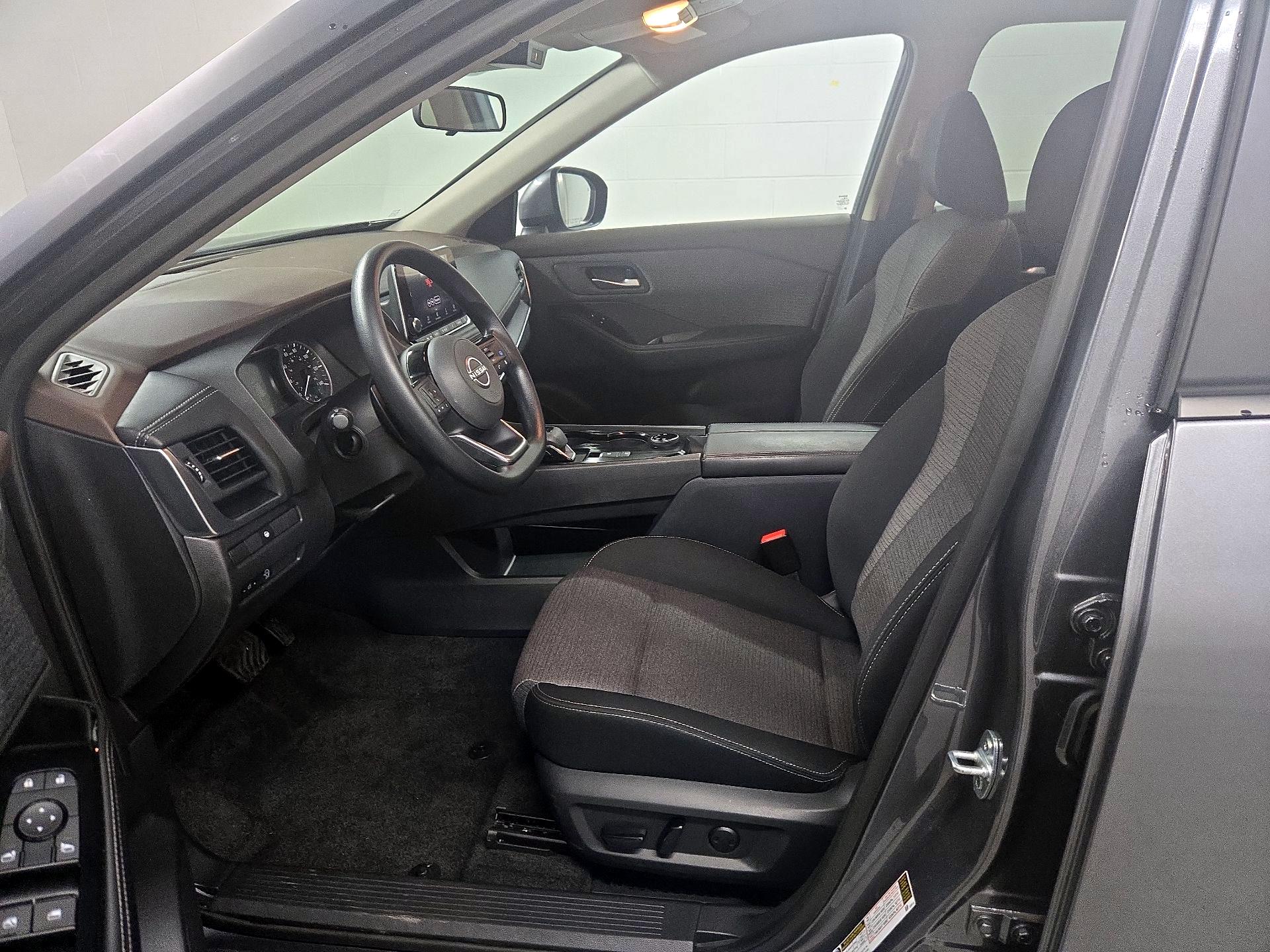 Thumbnail: 2023 Nissan Rogue - 11