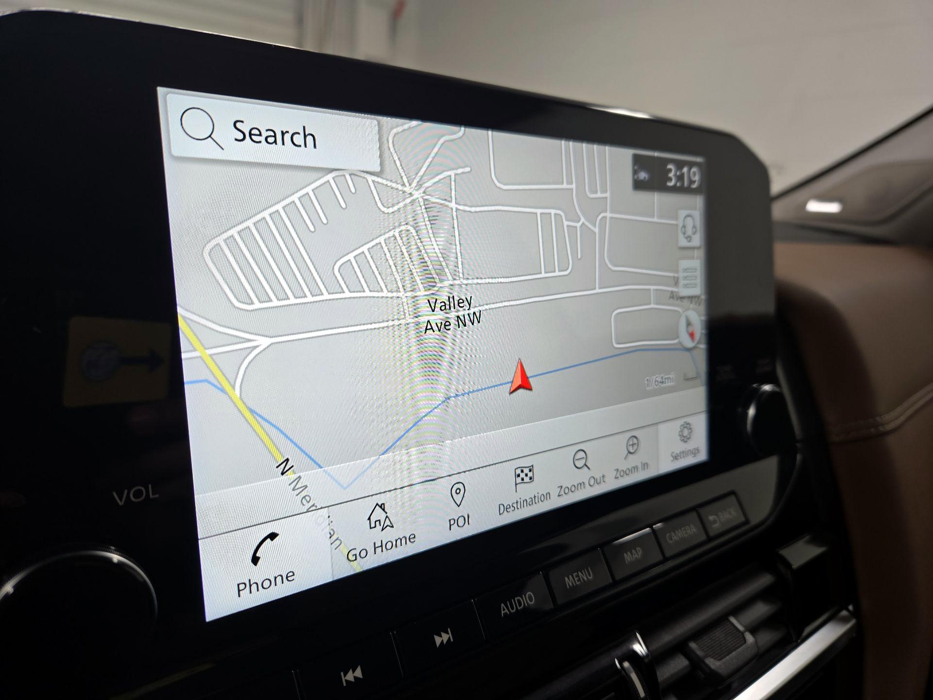 Thumbnail: 2023 Nissan Pathfinder - 14