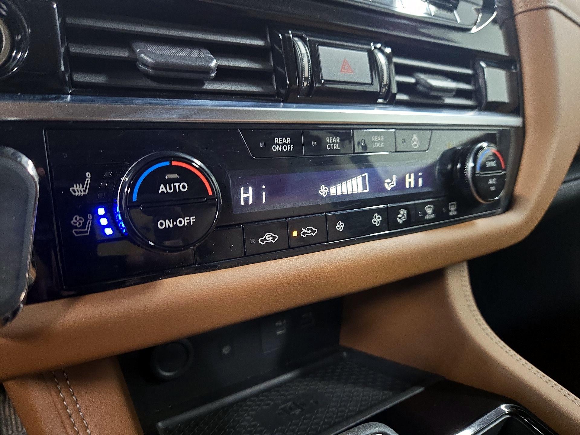 Thumbnail: 2023 Nissan Pathfinder - 17