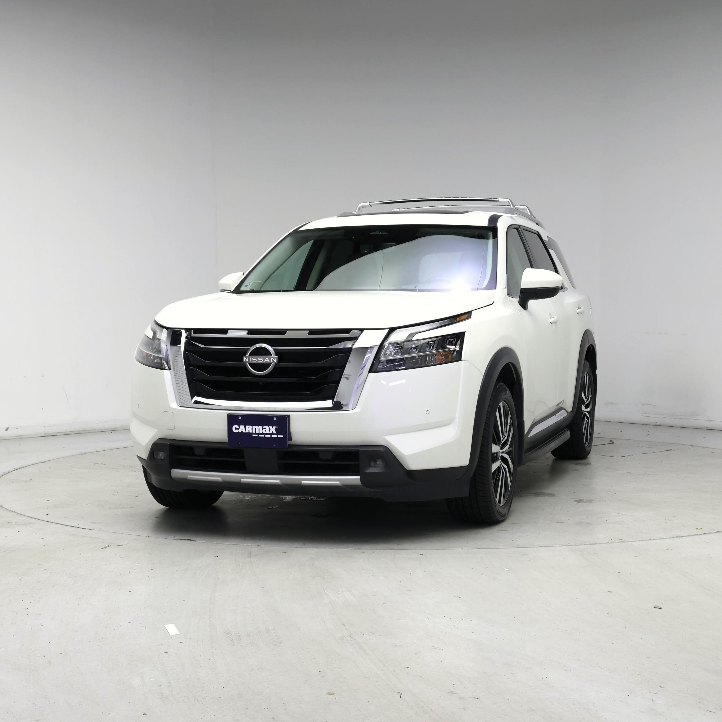 Thumbnail: 2023 Nissan Pathfinder - 4