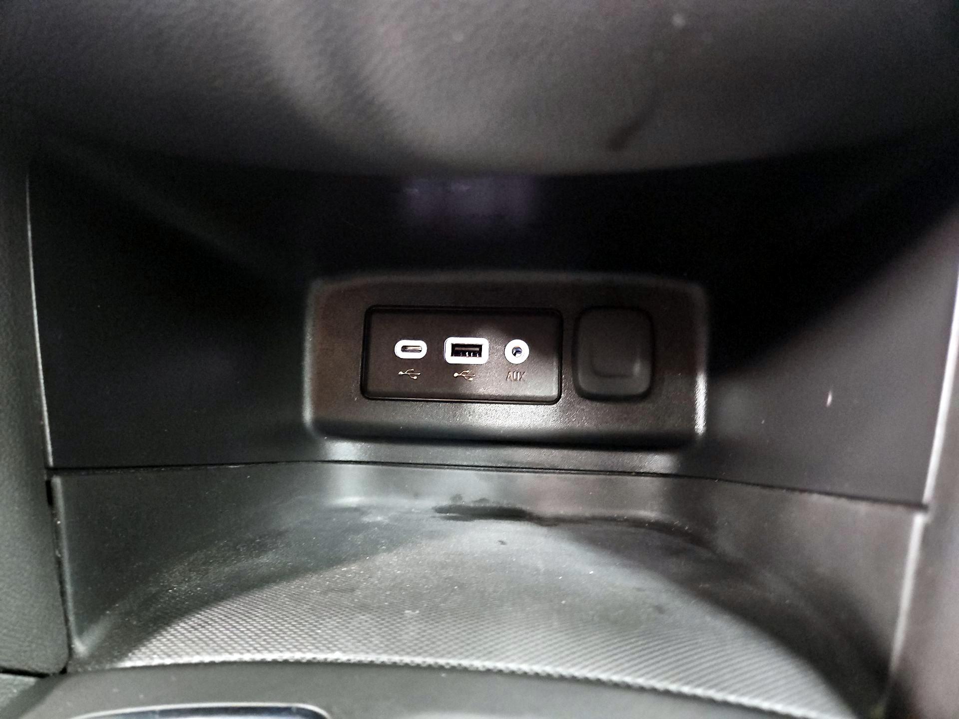 Thumbnail: 2023 Chevrolet Equinox - 18