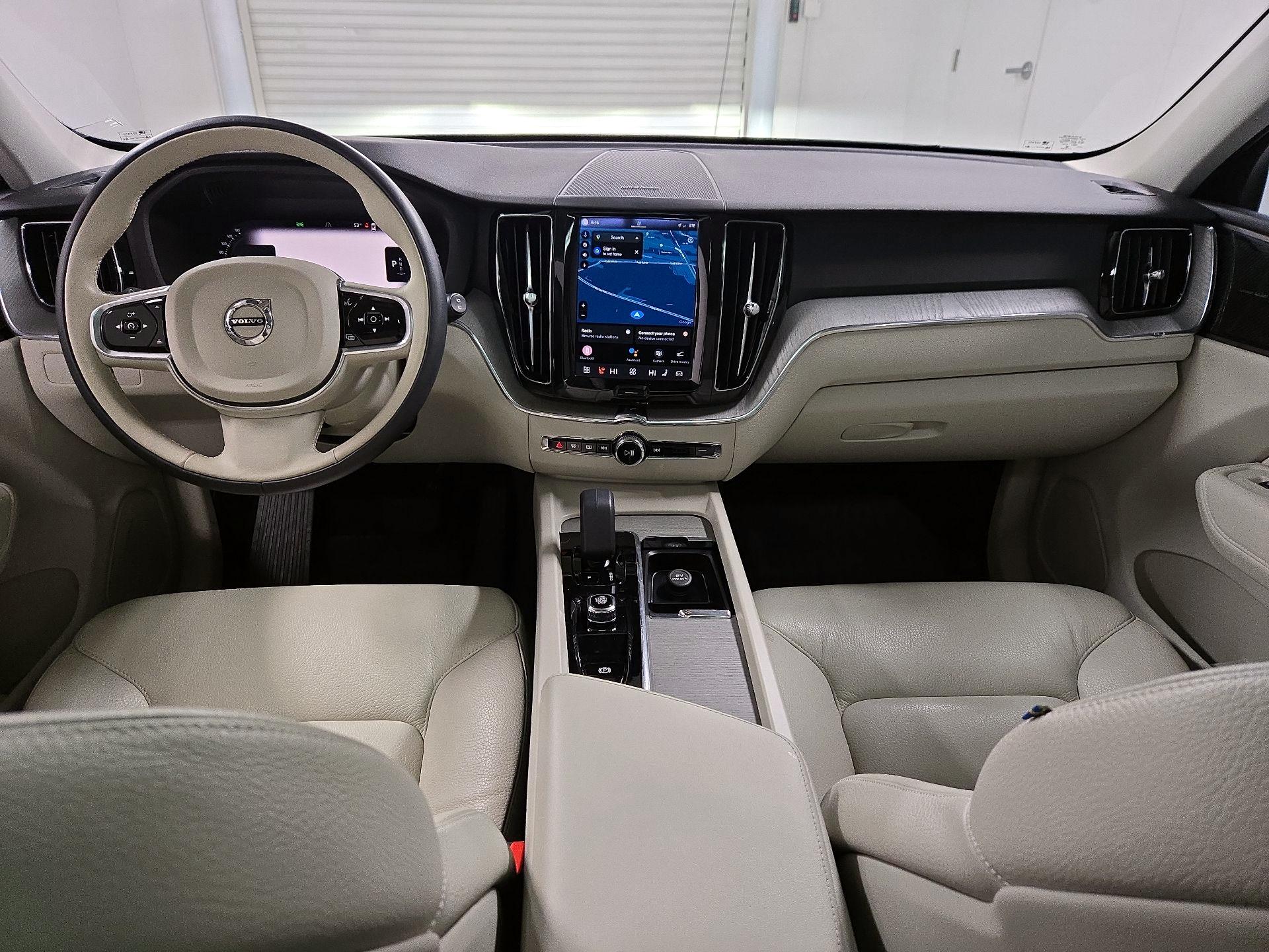 Thumbnail: 2023 Volvo XC60 - 9