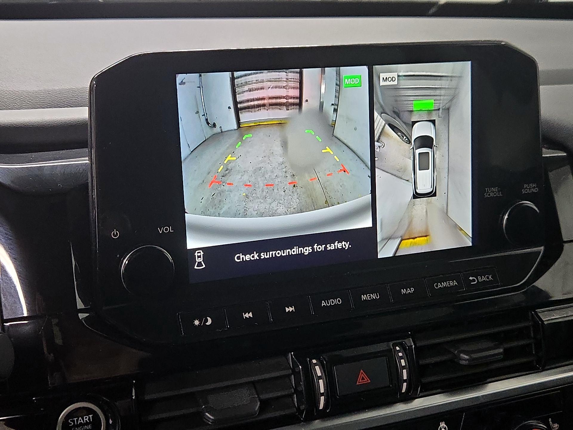 Thumbnail: 2023 Nissan Pathfinder - 15