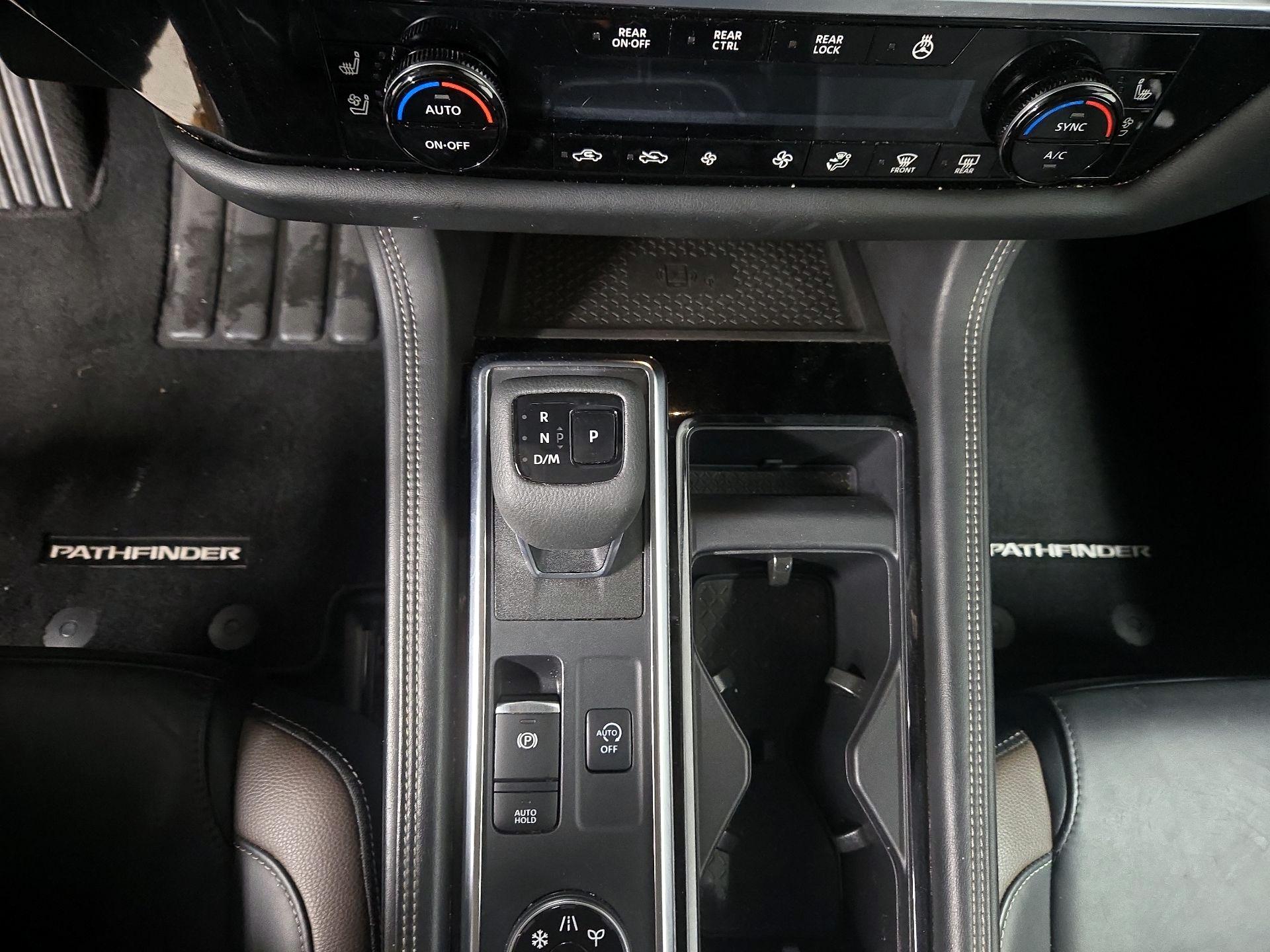 Thumbnail: 2023 Nissan Pathfinder - 18