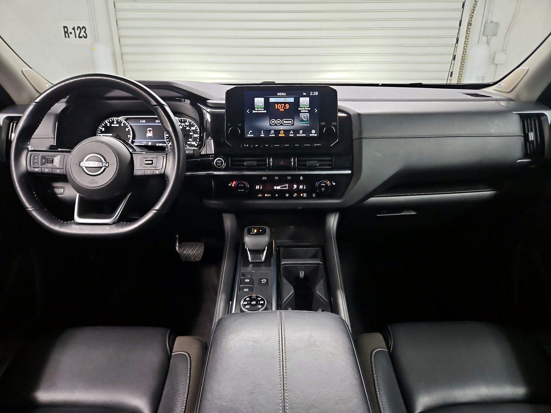 Thumbnail: 2023 Nissan Pathfinder - 9