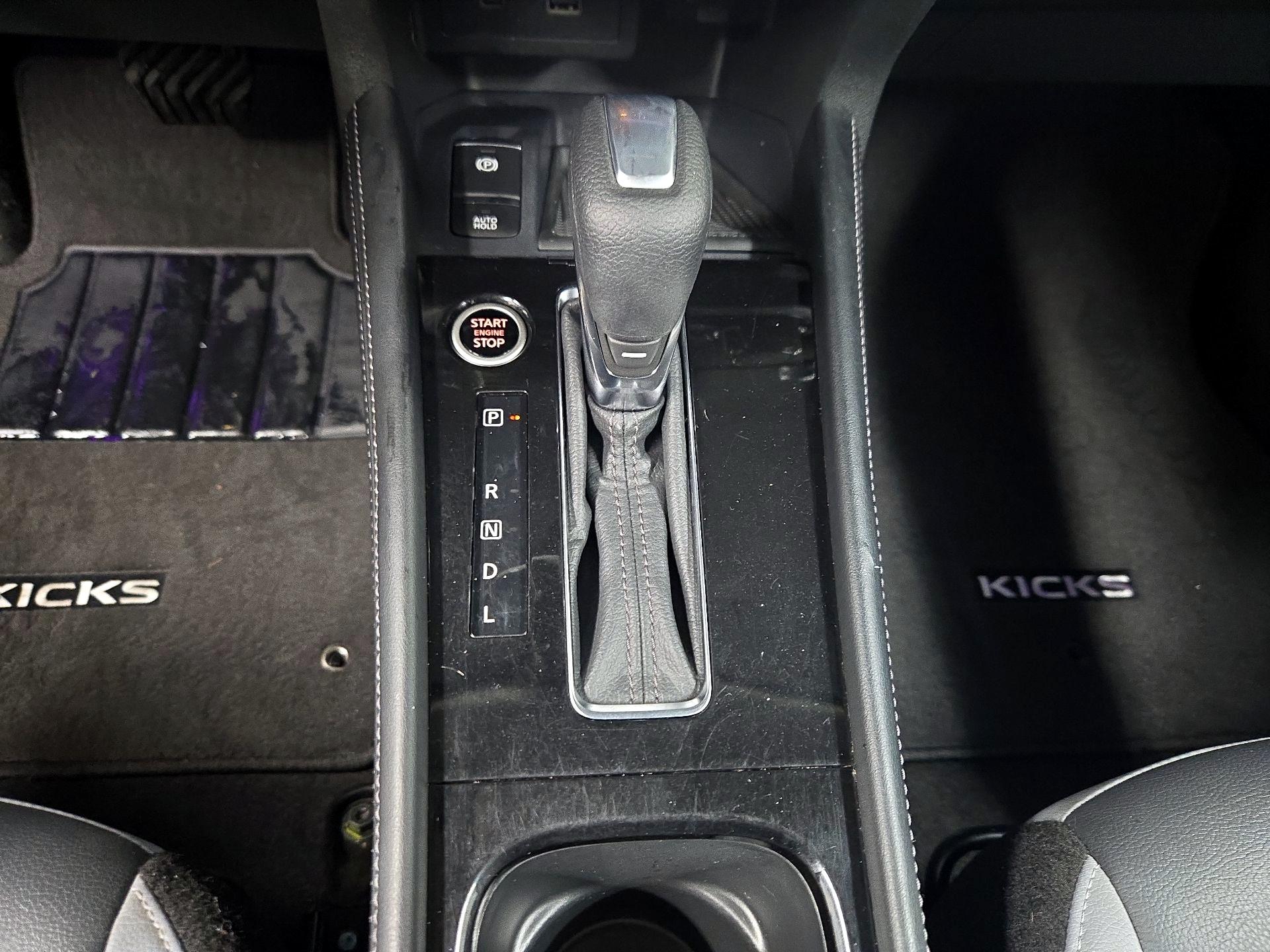 Thumbnail: 2023 Nissan Kicks - 17