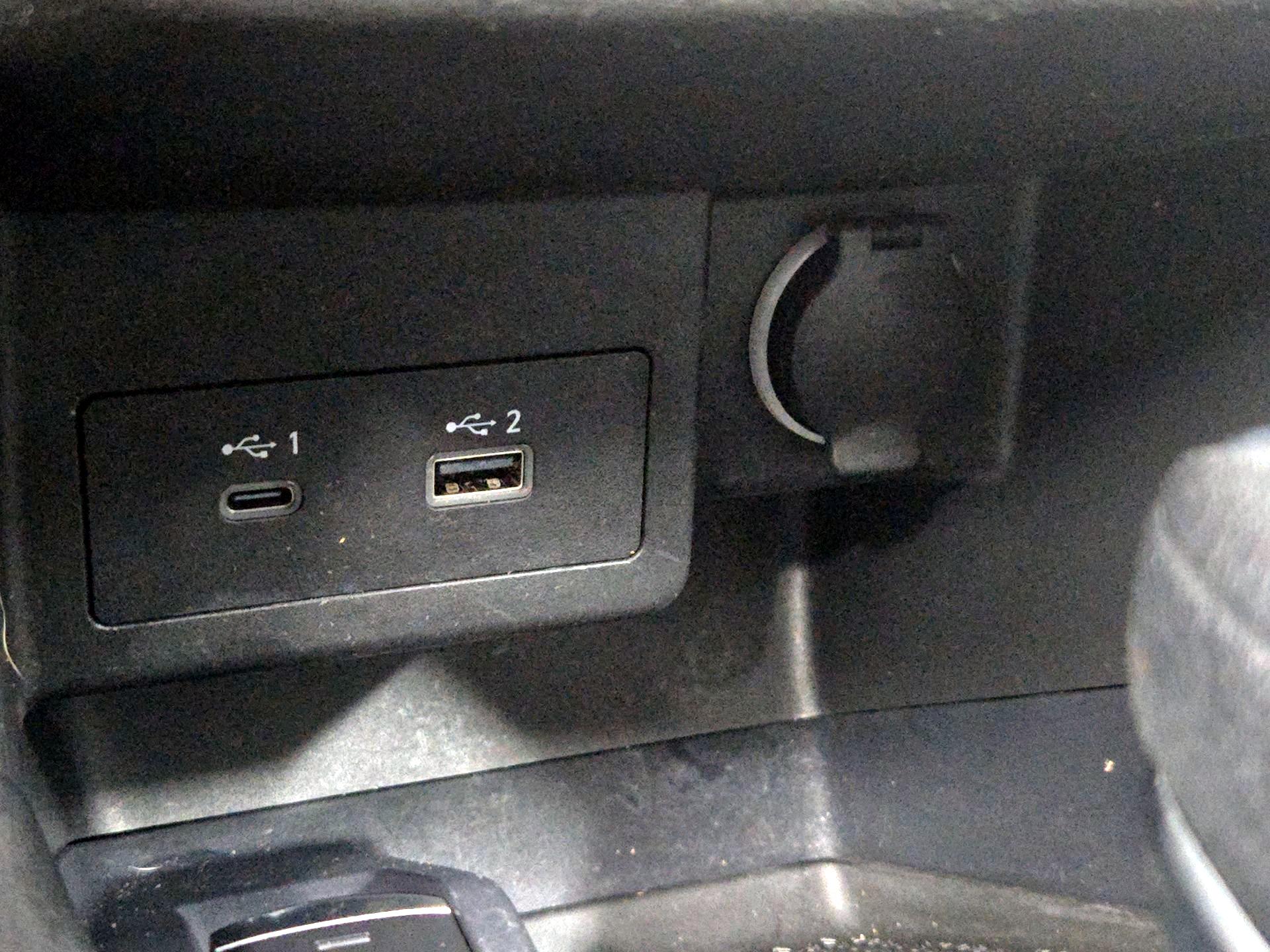 Thumbnail: 2023 Nissan Kicks - 18