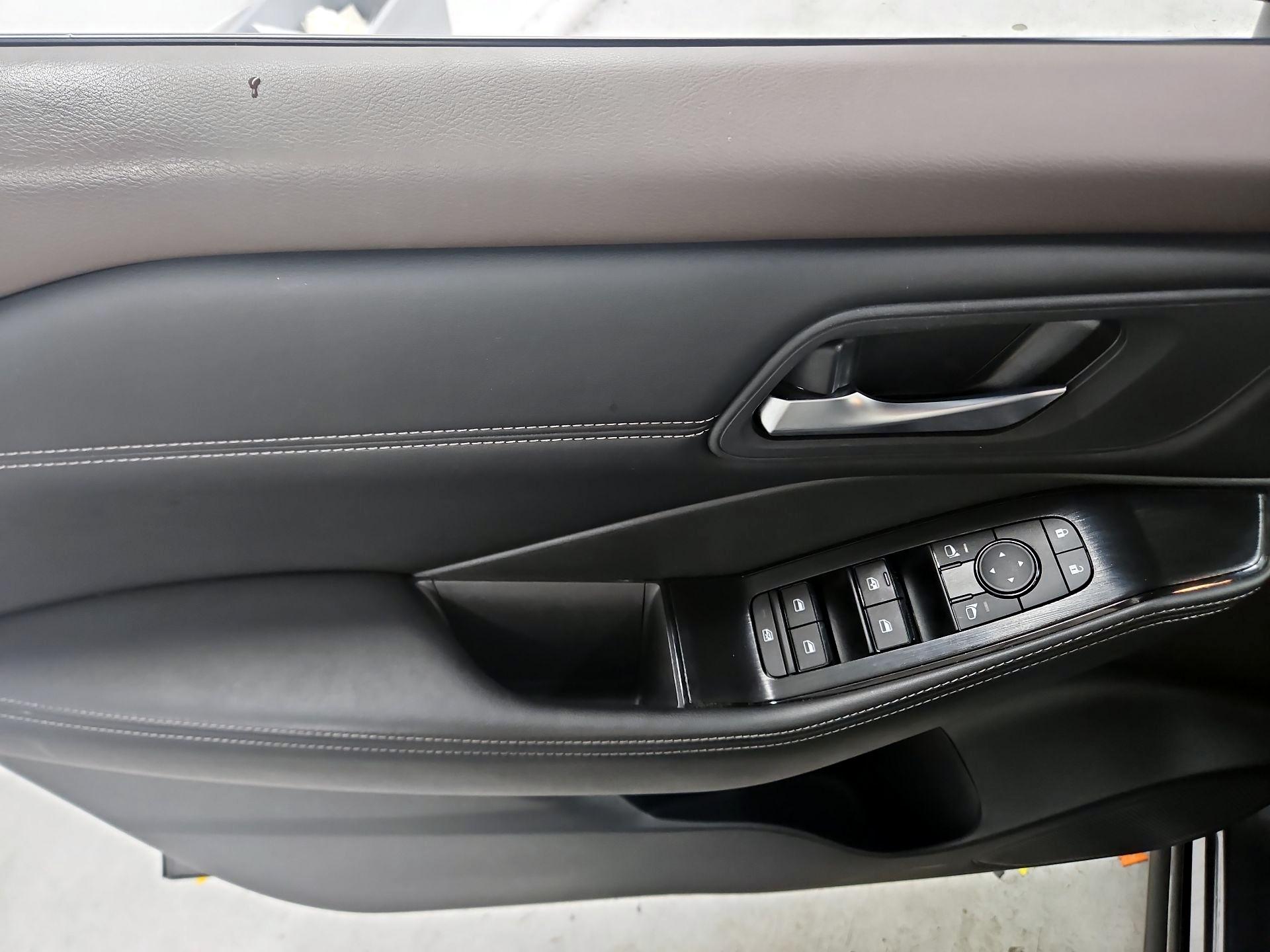 Thumbnail: 2023 Nissan Rogue - 12