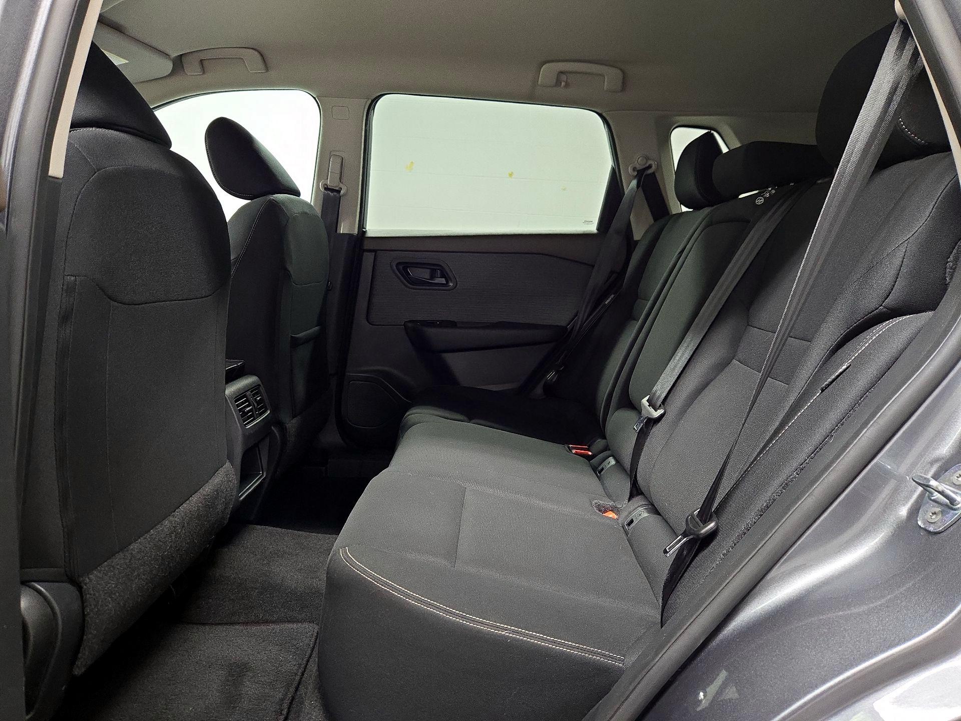 Thumbnail: 2023 Nissan Rogue - 19