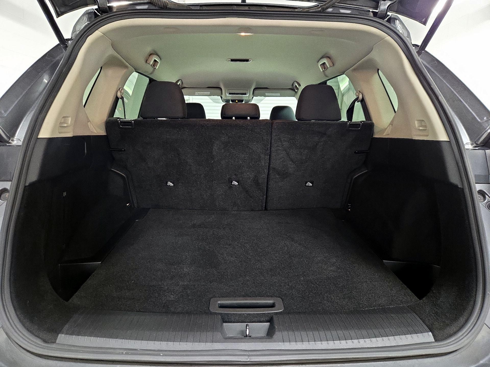 Thumbnail: 2023 Nissan Rogue - 20