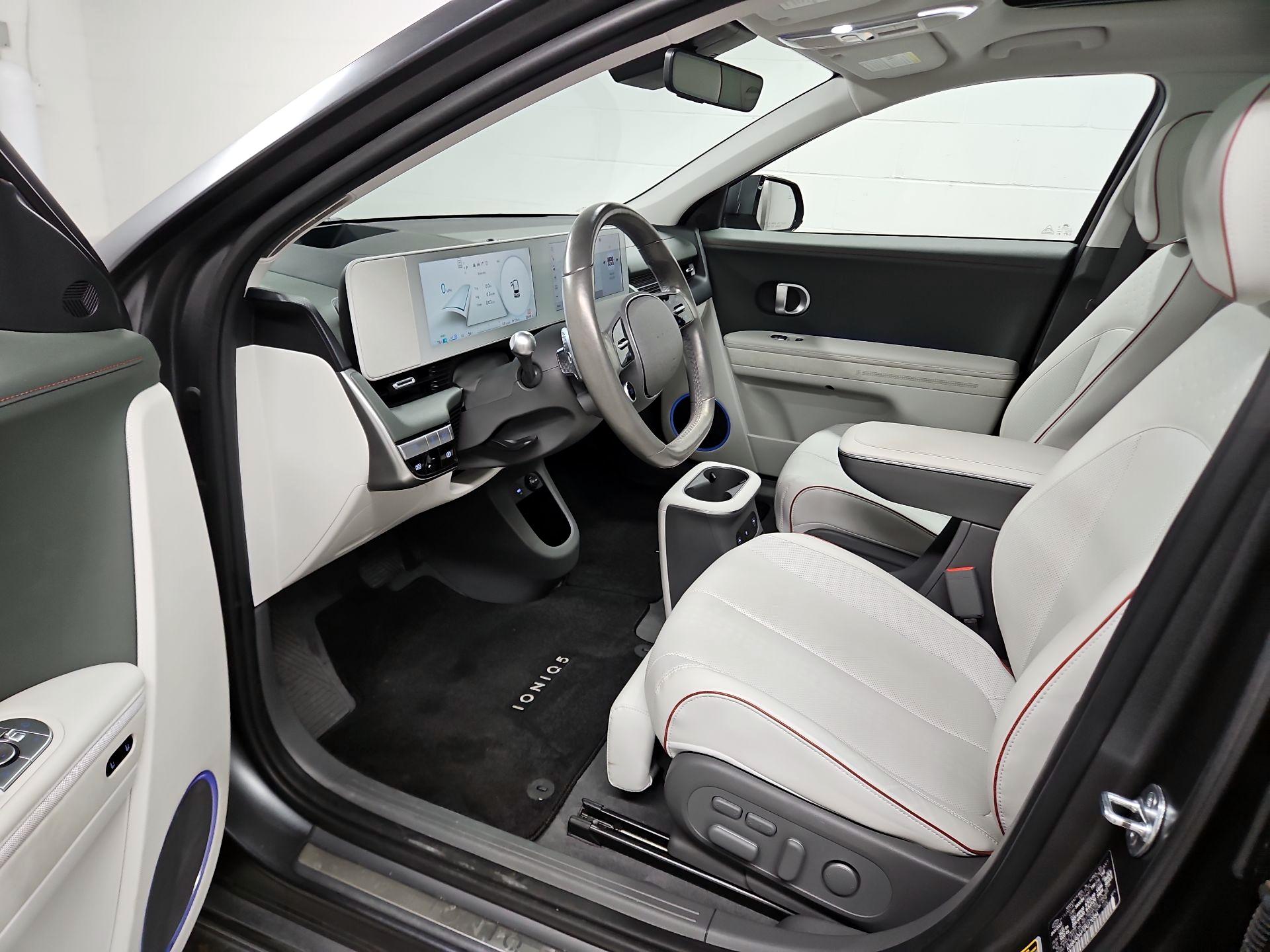 Thumbnail: 2023 Hyundai Ioniq 5 - 11