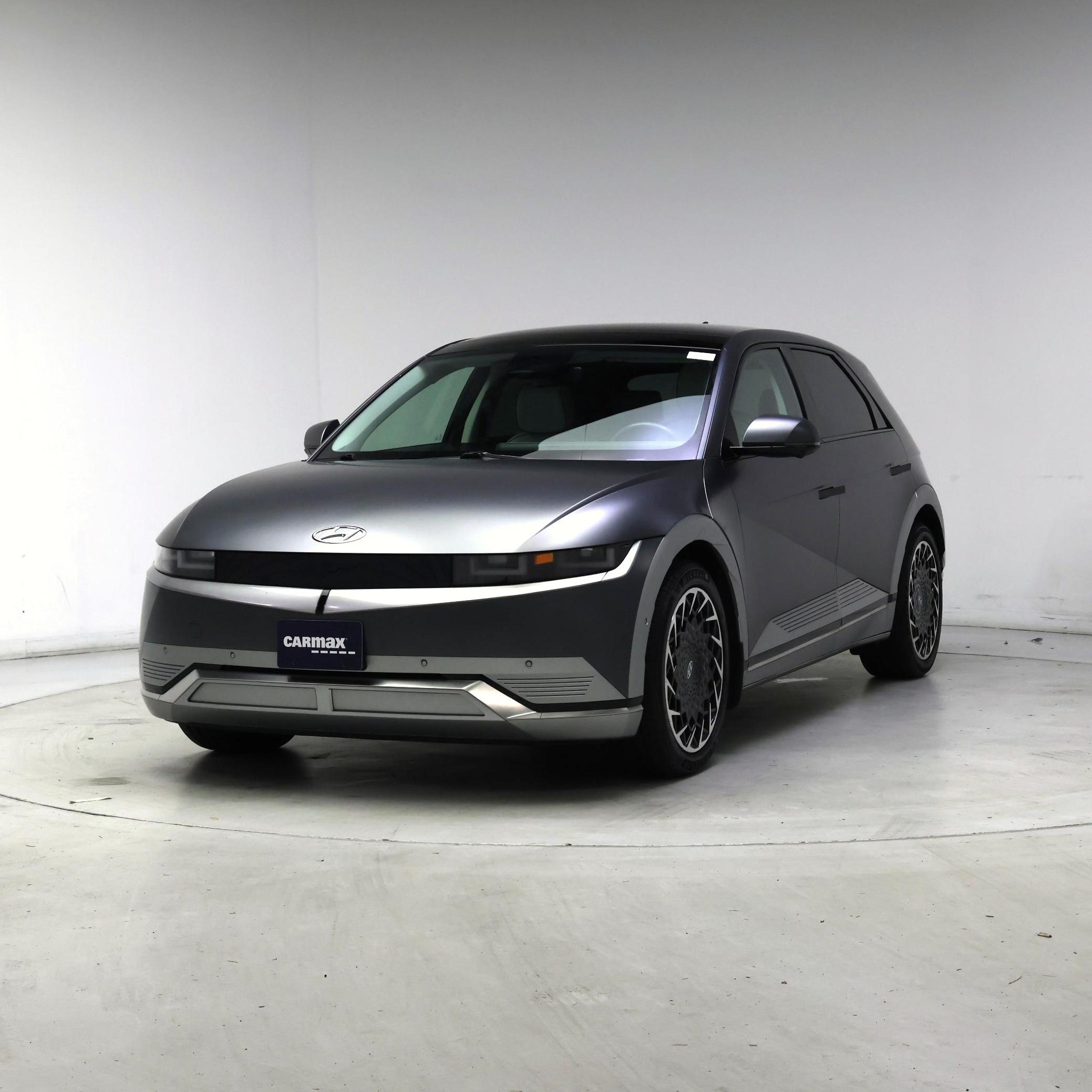 Thumbnail: 2023 Hyundai Ioniq 5 - 4