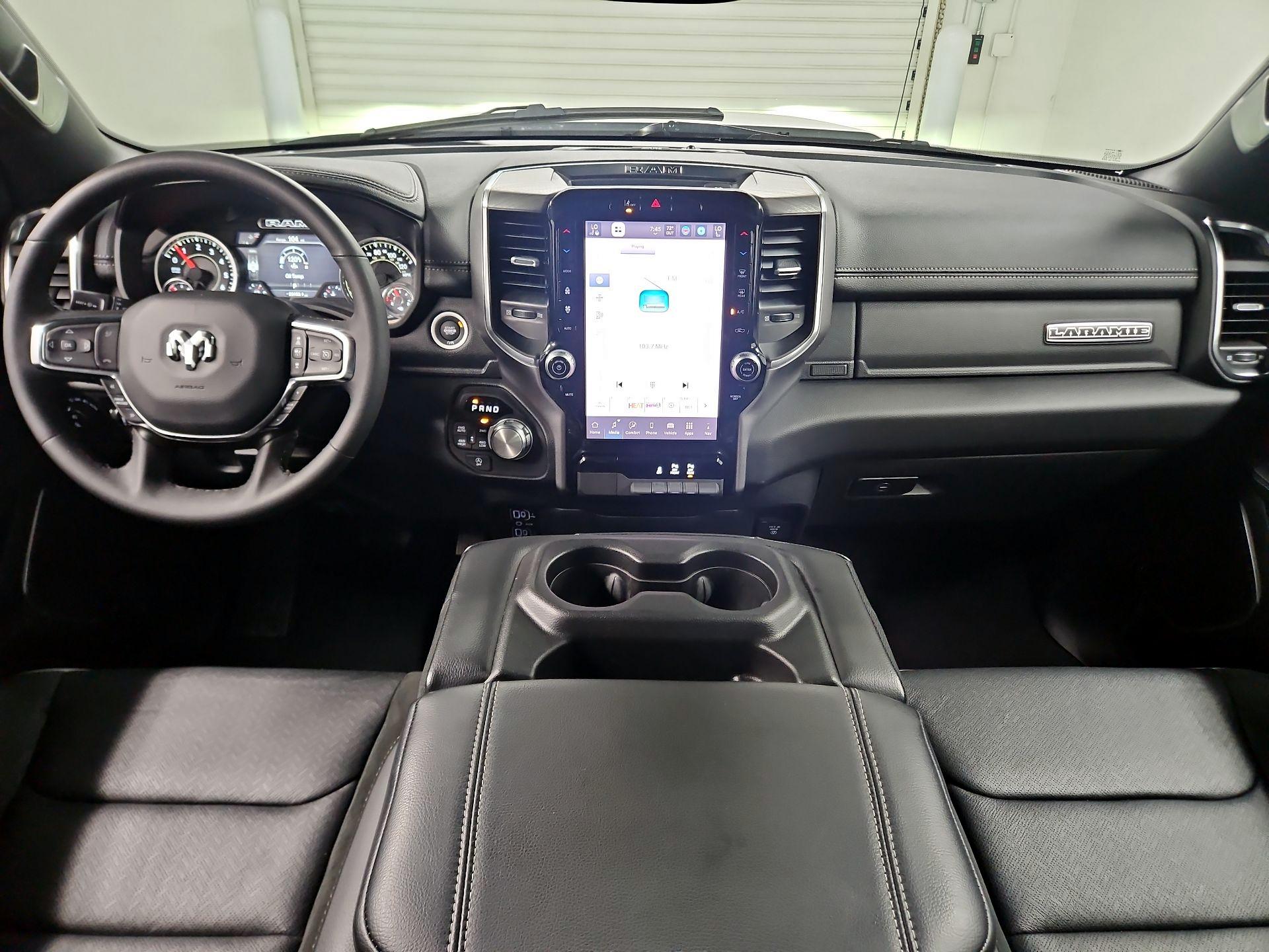 Thumbnail: 2025 RAM 1500 - 9