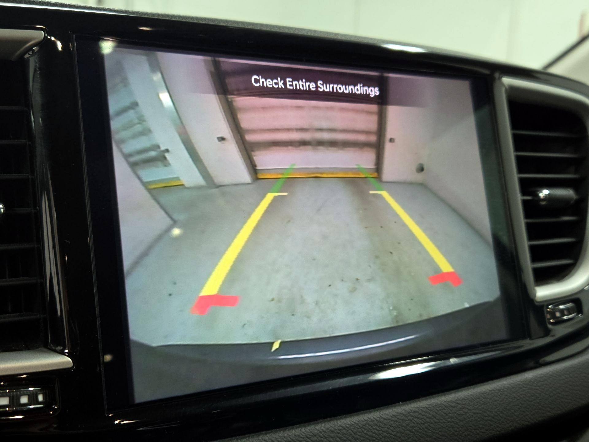 Thumbnail: 2023 Chrysler Pacifica - 14