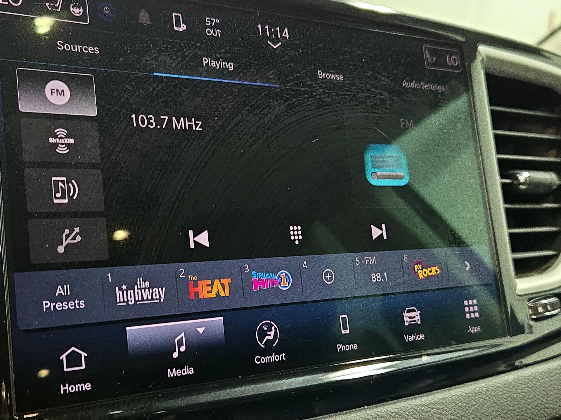 Thumbnail: 2023 Chrysler Pacifica - 15