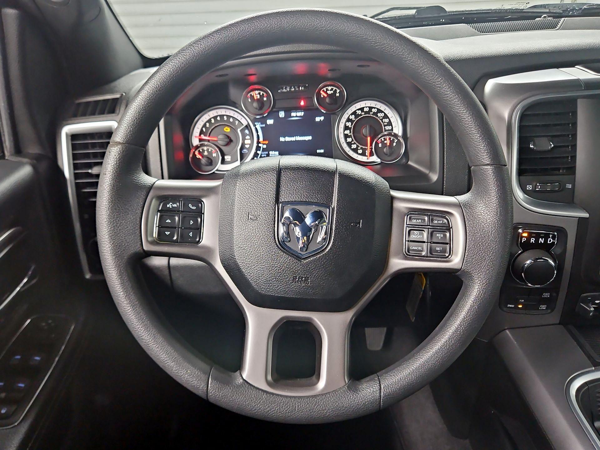 Thumbnail: 2022 RAM 1500 Classic - 10