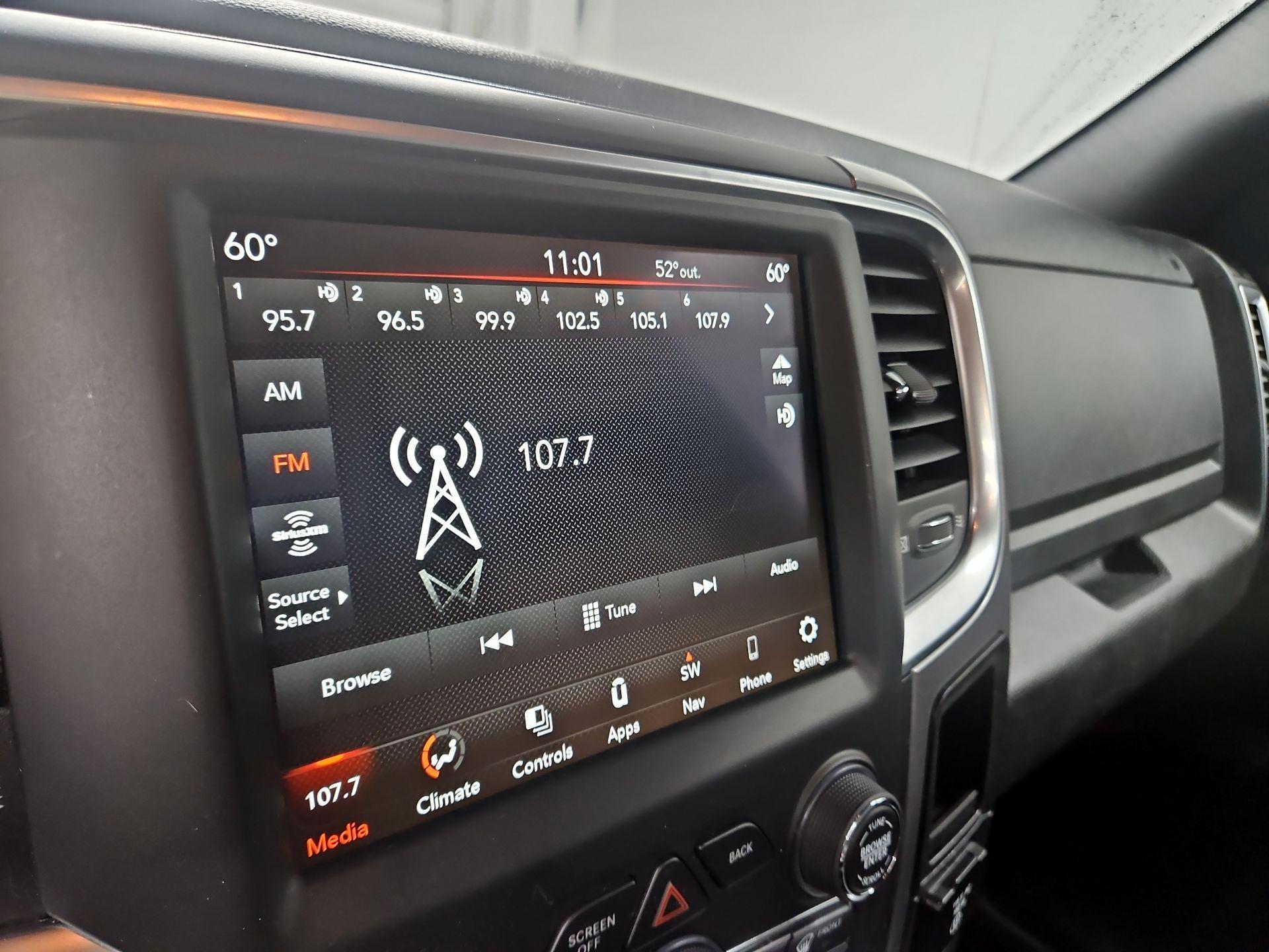 Thumbnail: 2022 RAM 1500 Classic - 16