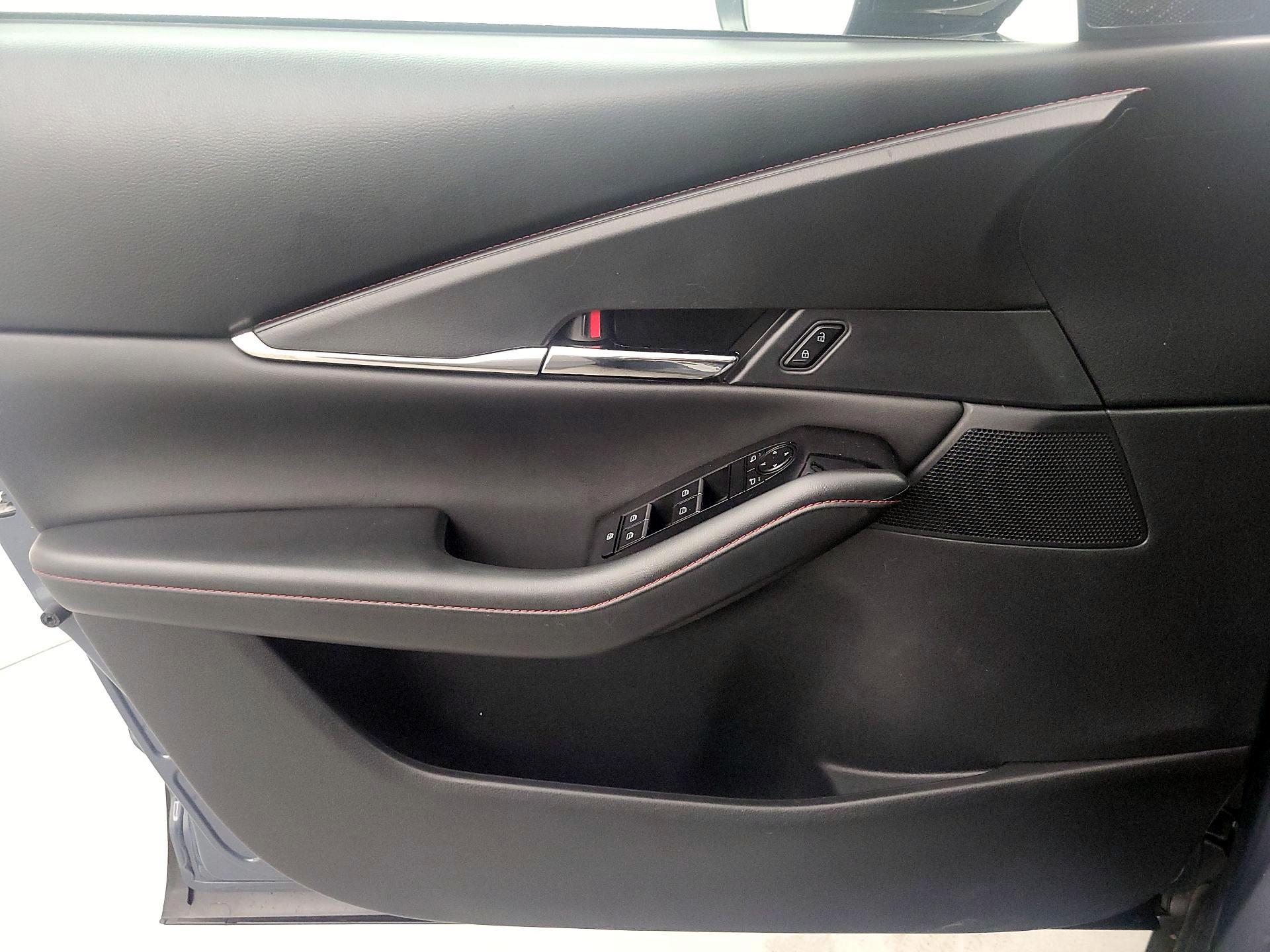 Thumbnail: 2023 Mazda CX-30 - 12