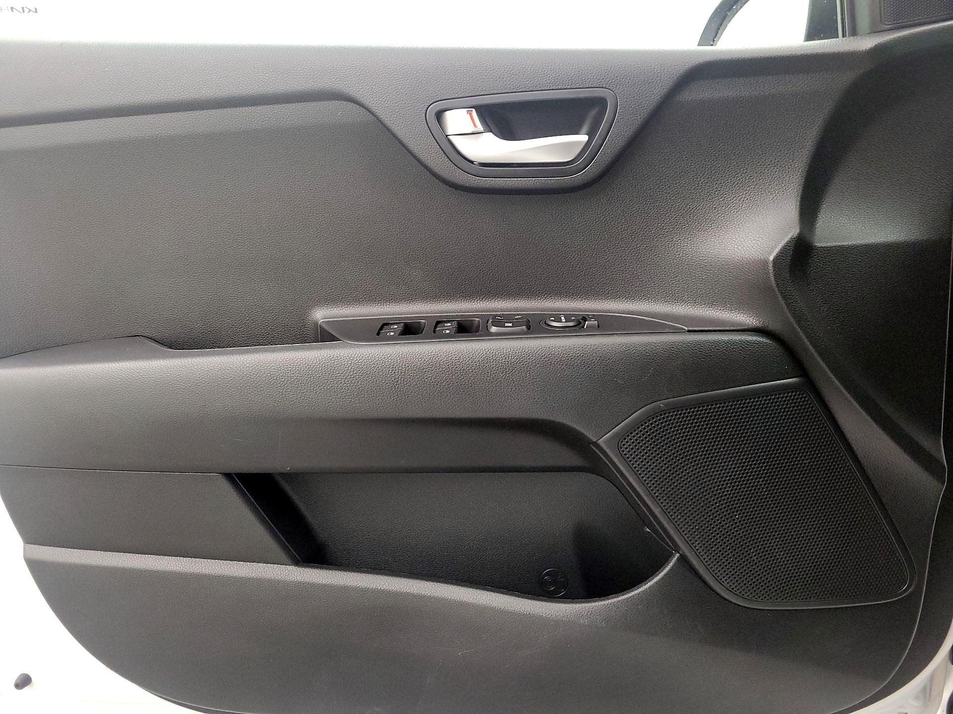 Thumbnail: 2023 Kia Rio - 12