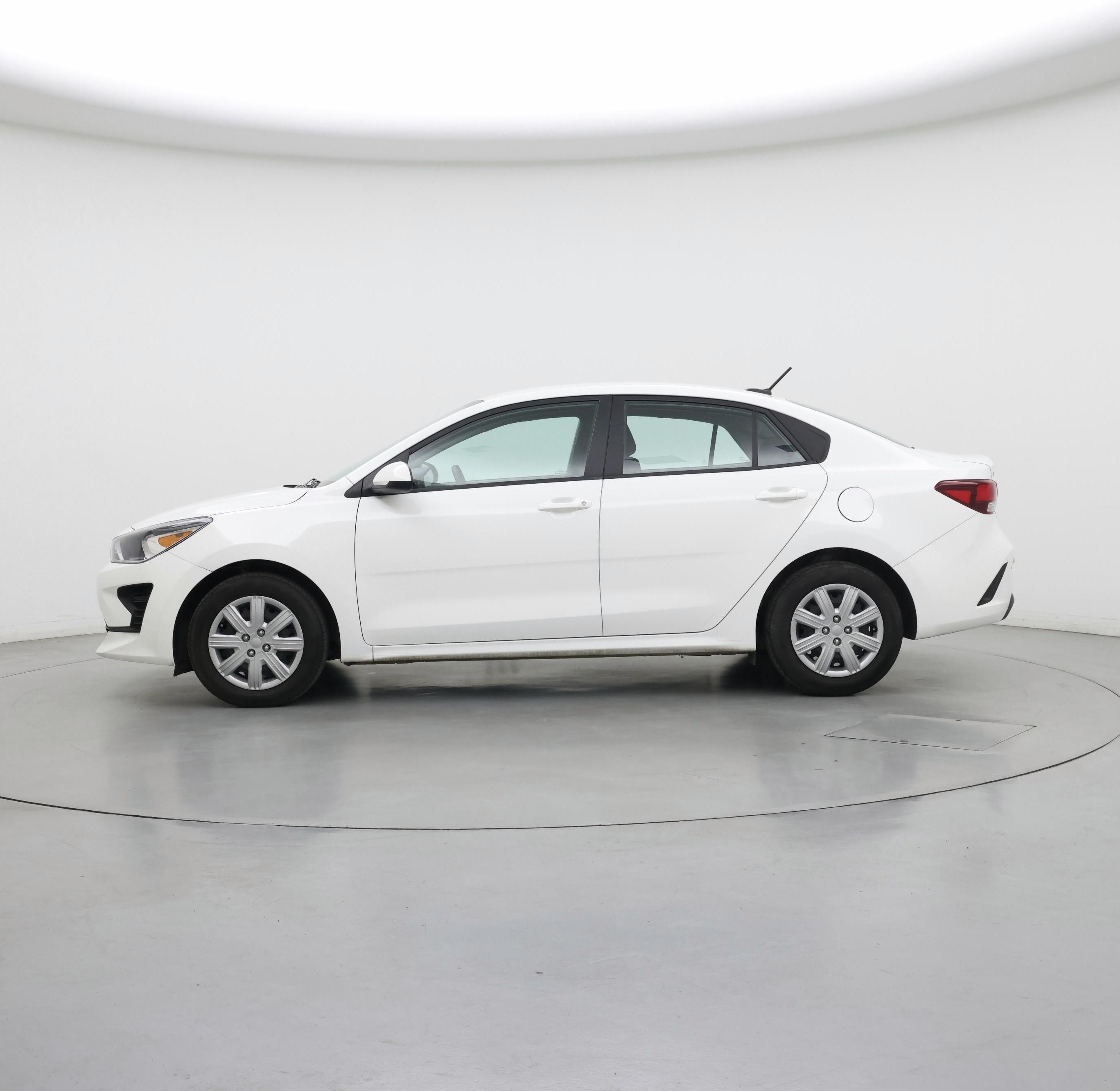 Thumbnail: 2023 Kia Rio - 3