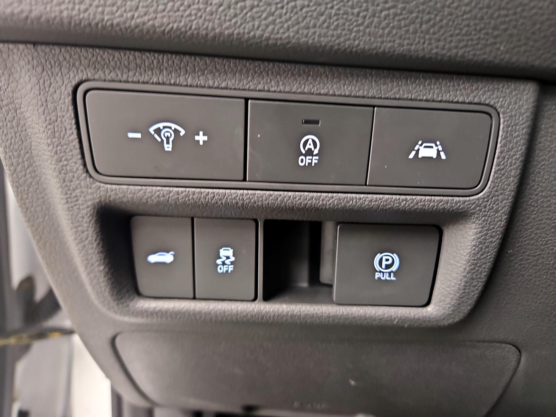 Thumbnail: 2022 Hyundai Sonata - 13