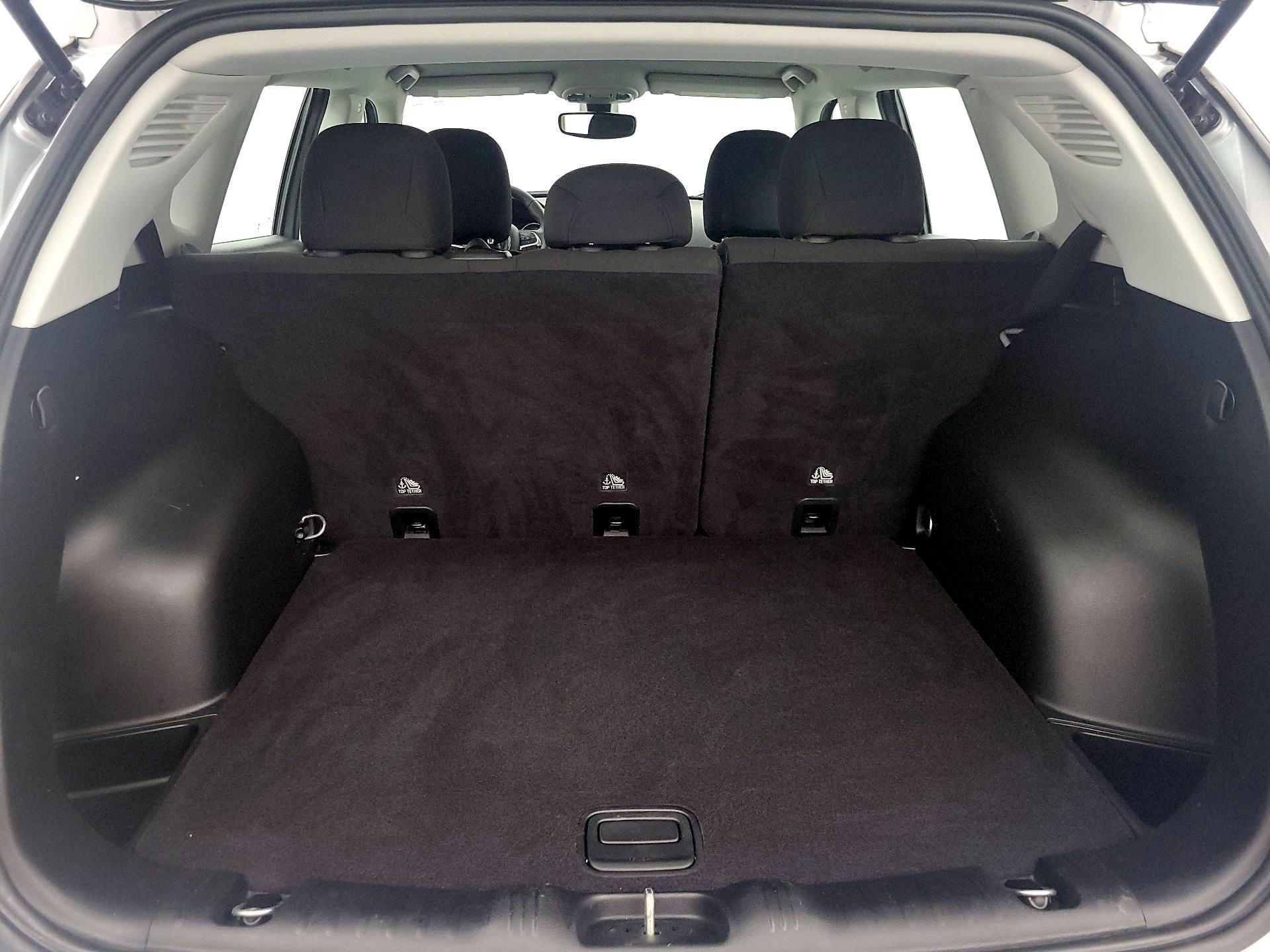 Thumbnail: 2020 Jeep Compass - 20