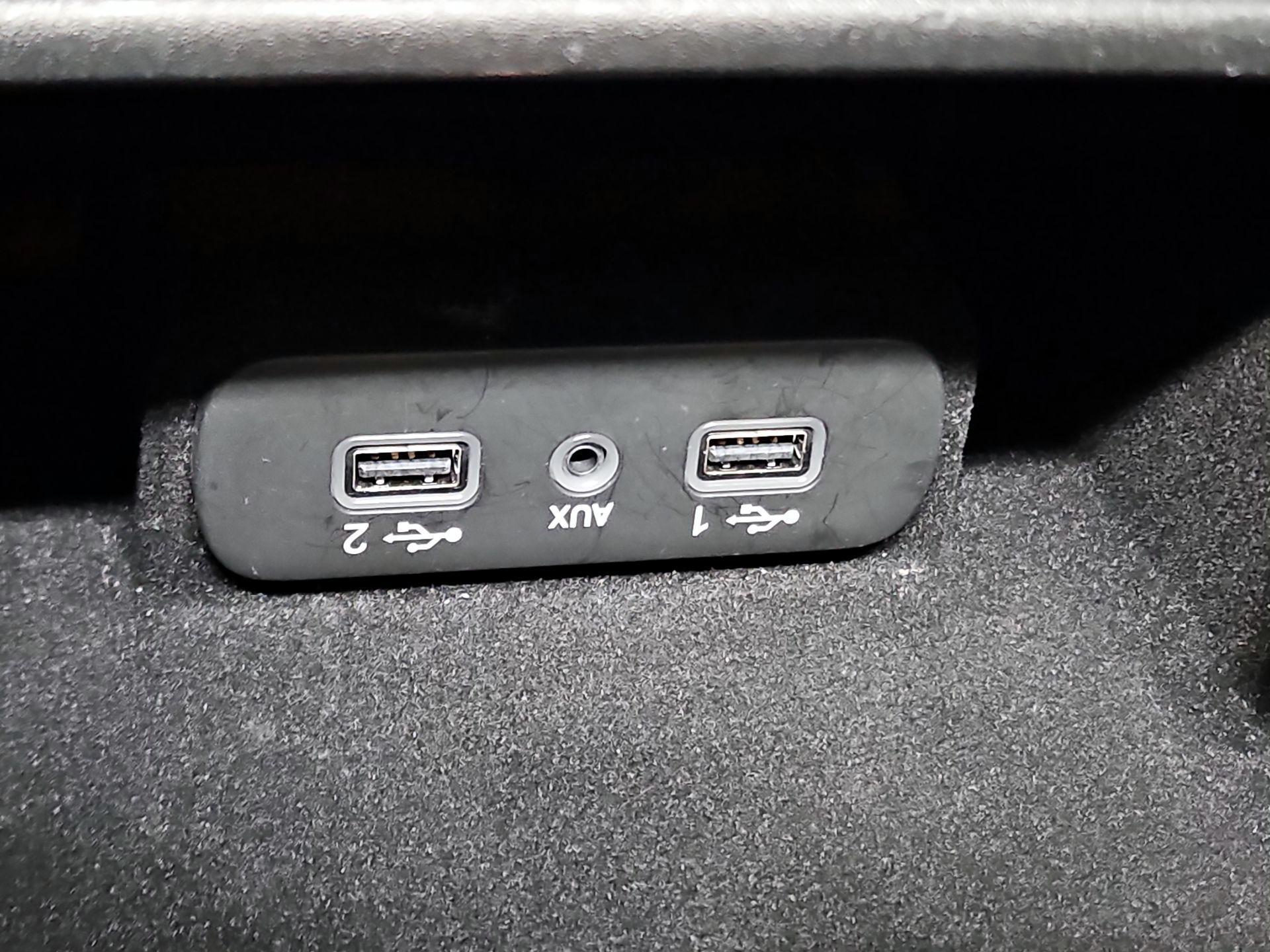 Thumbnail: 2023 Dodge Charger - 18