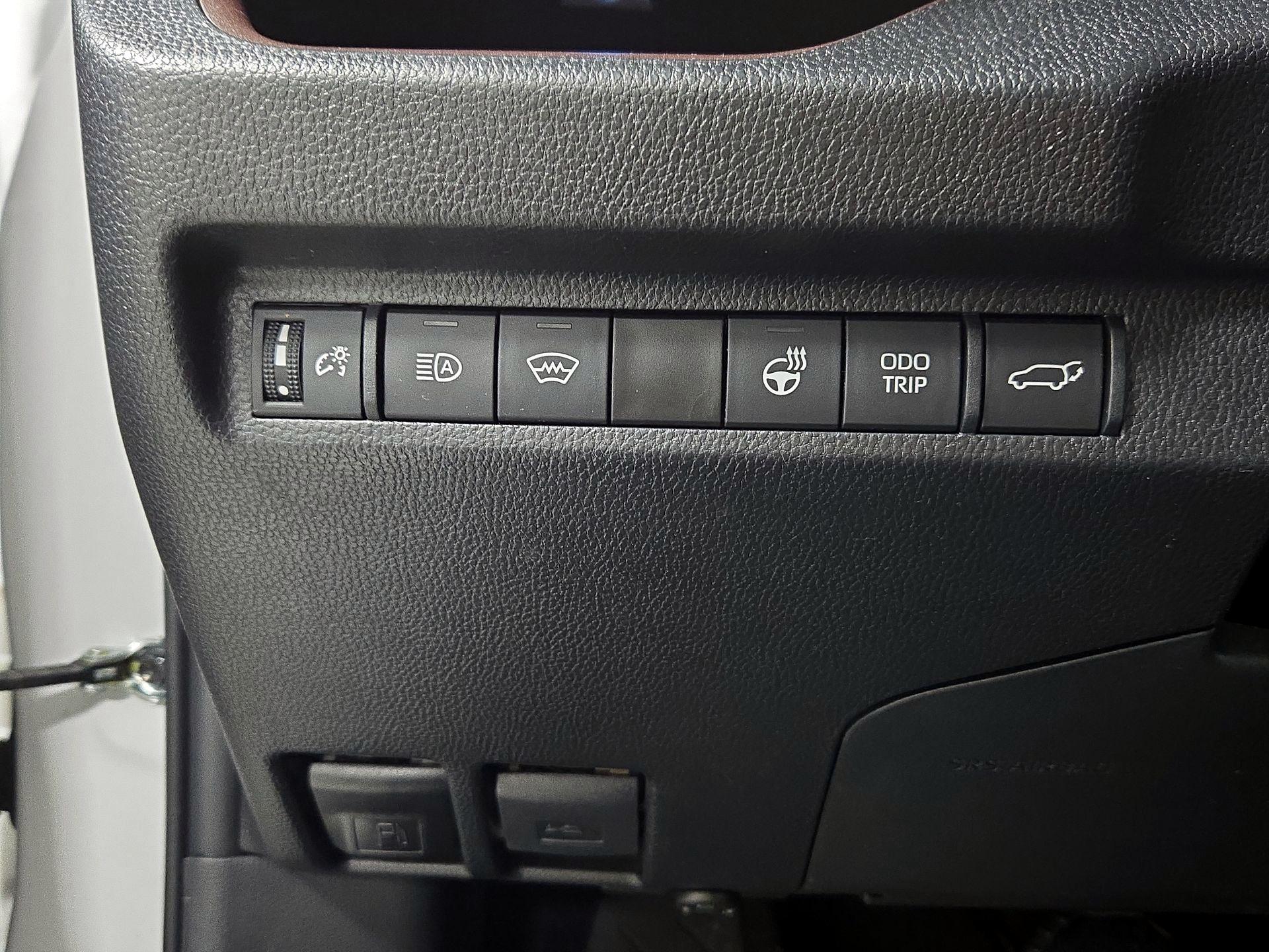 Thumbnail: 2024 Toyota RAV4 - 13