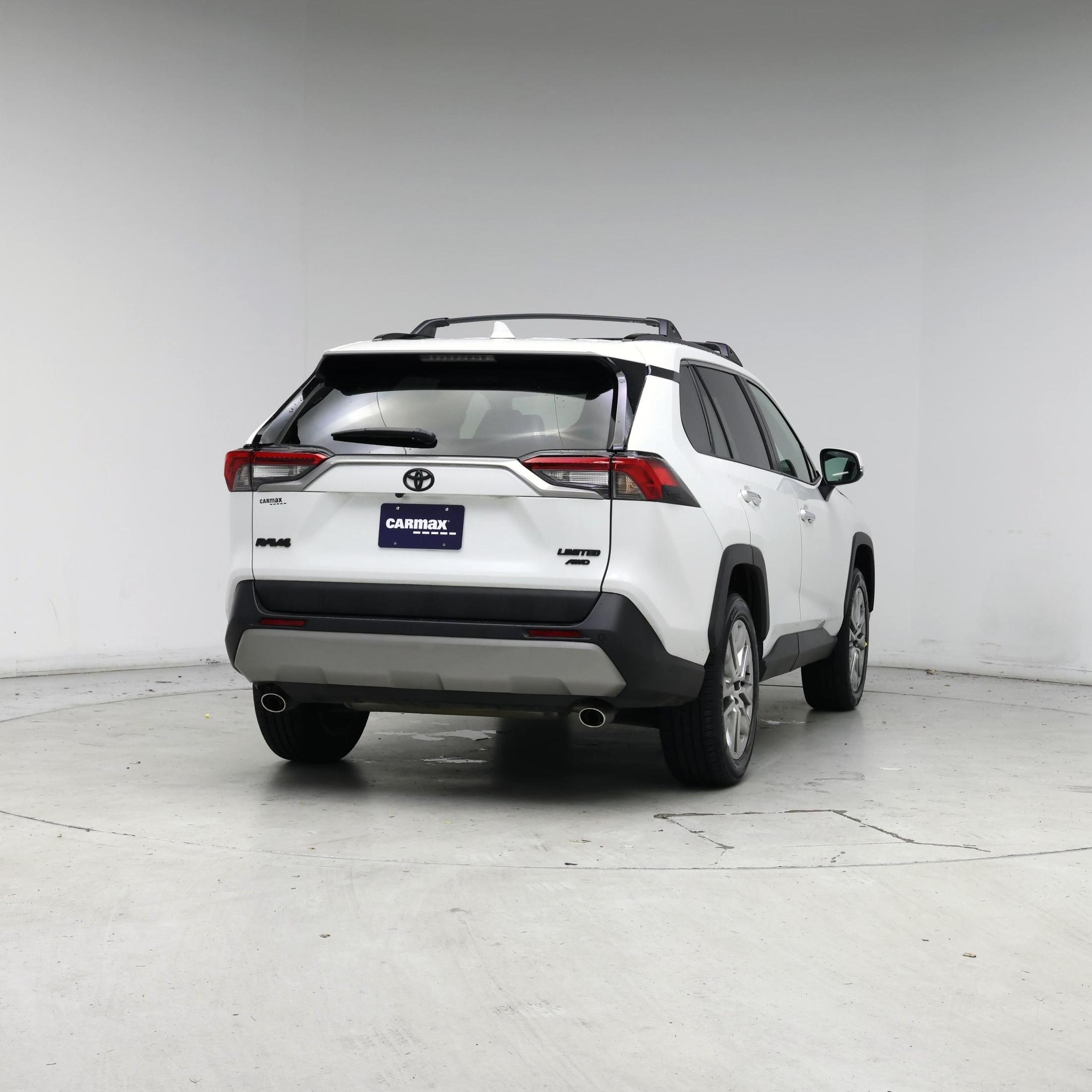 Thumbnail: 2024 Toyota RAV4 - 8