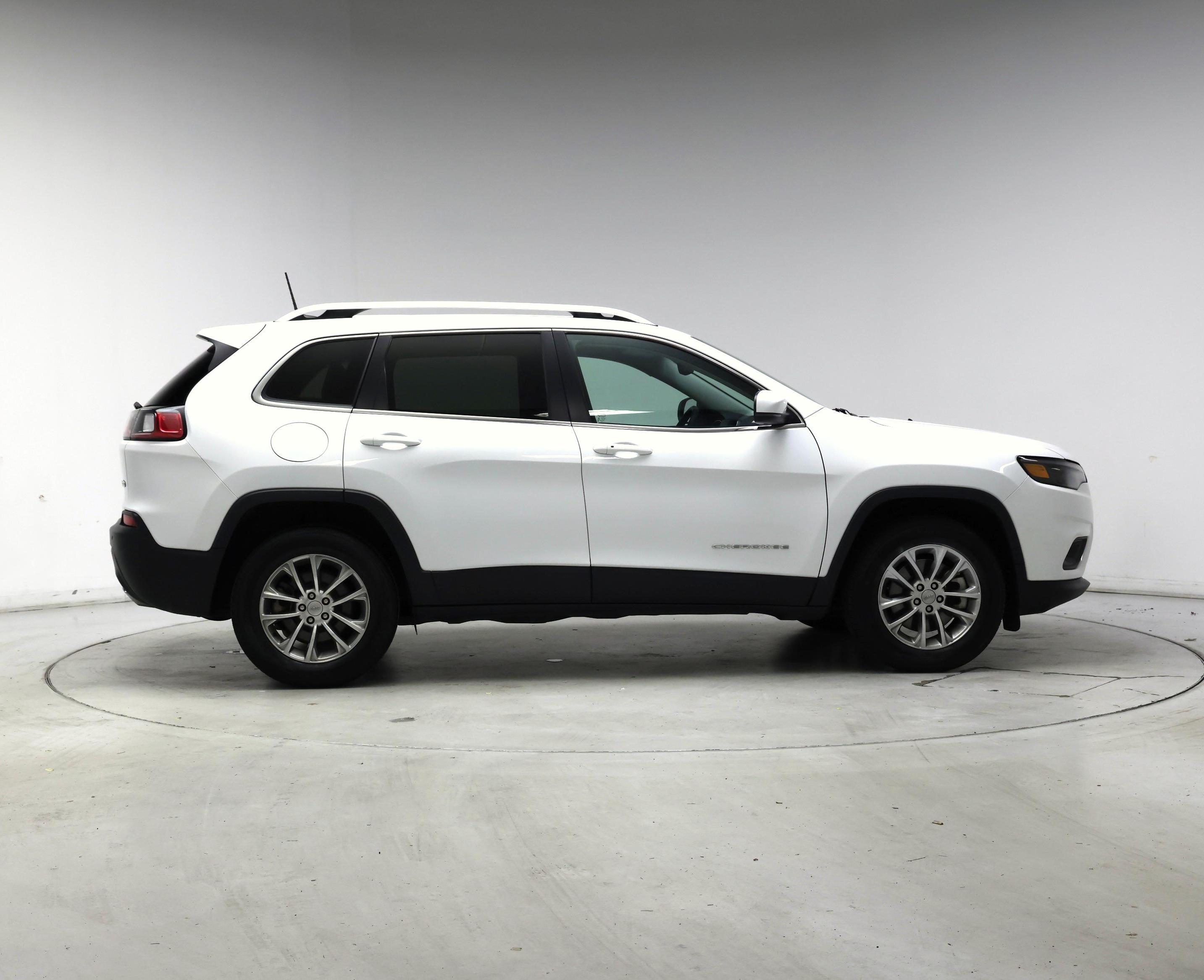 Thumbnail: 2021 Jeep Cherokee - 7