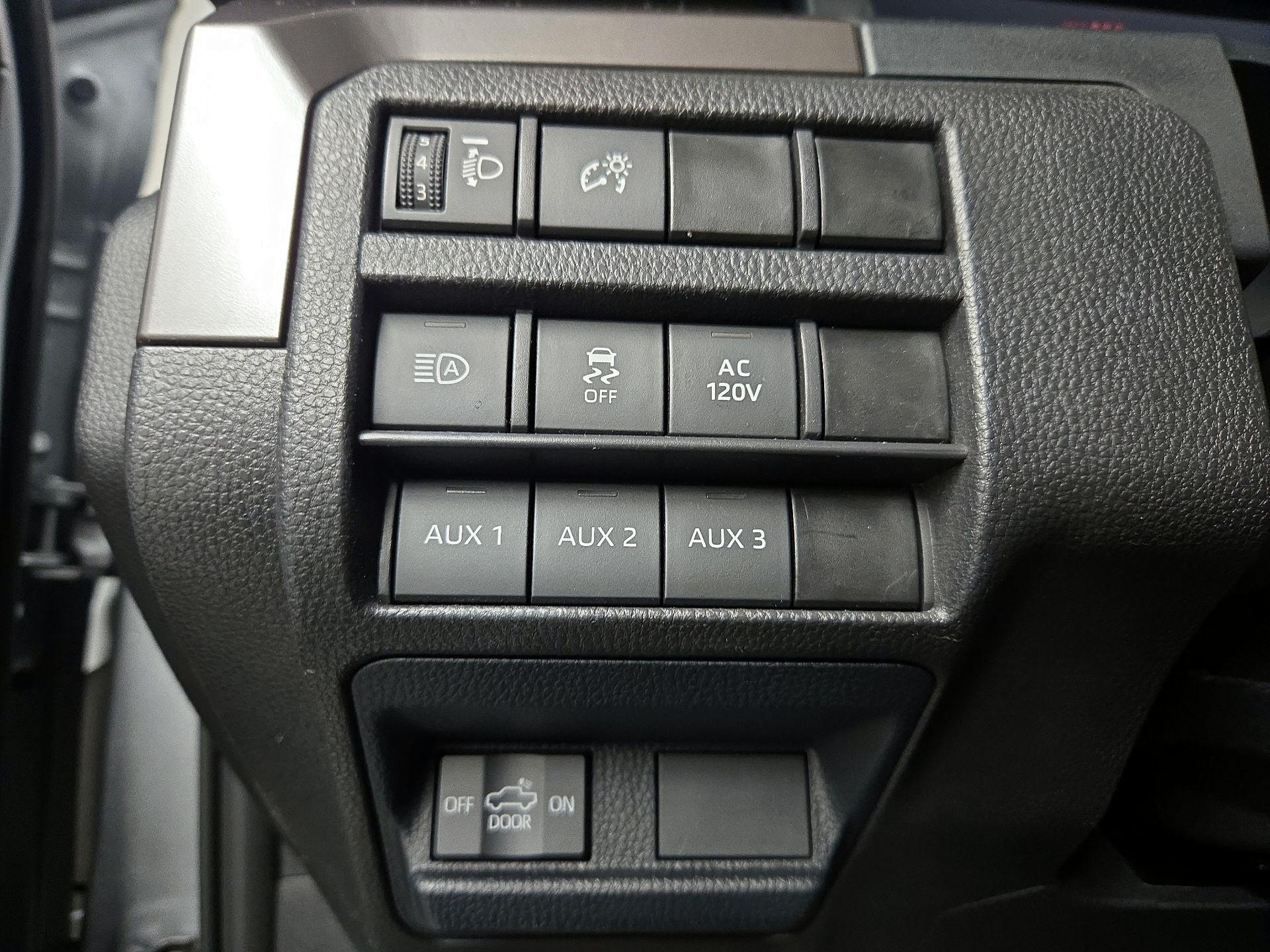 Thumbnail: 2024 Toyota Tacoma - 13