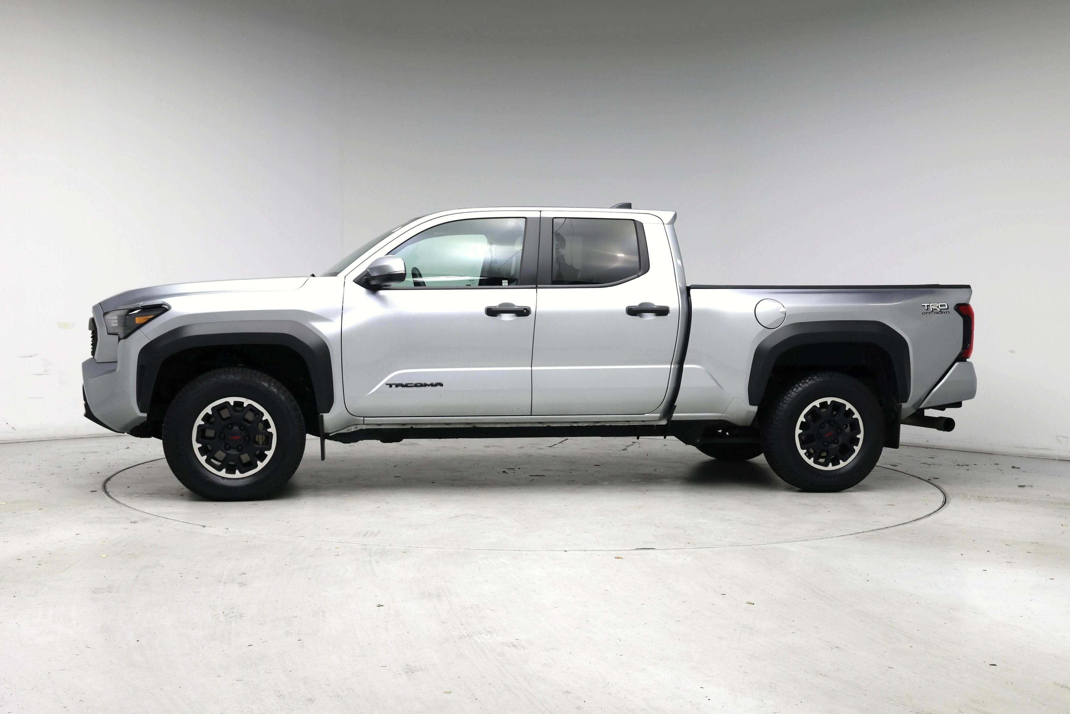 Thumbnail: 2024 Toyota Tacoma - 3