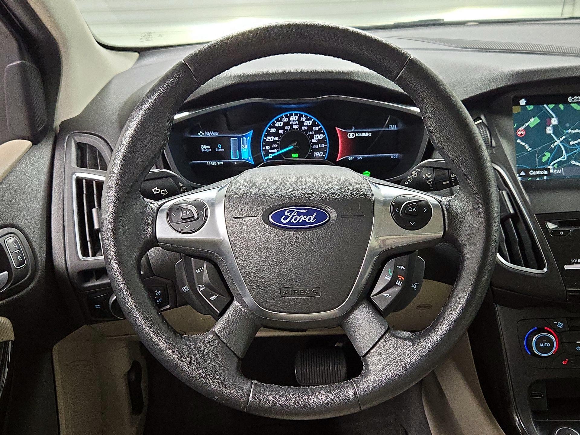 Thumbnail: 2016 Ford Focus - 10