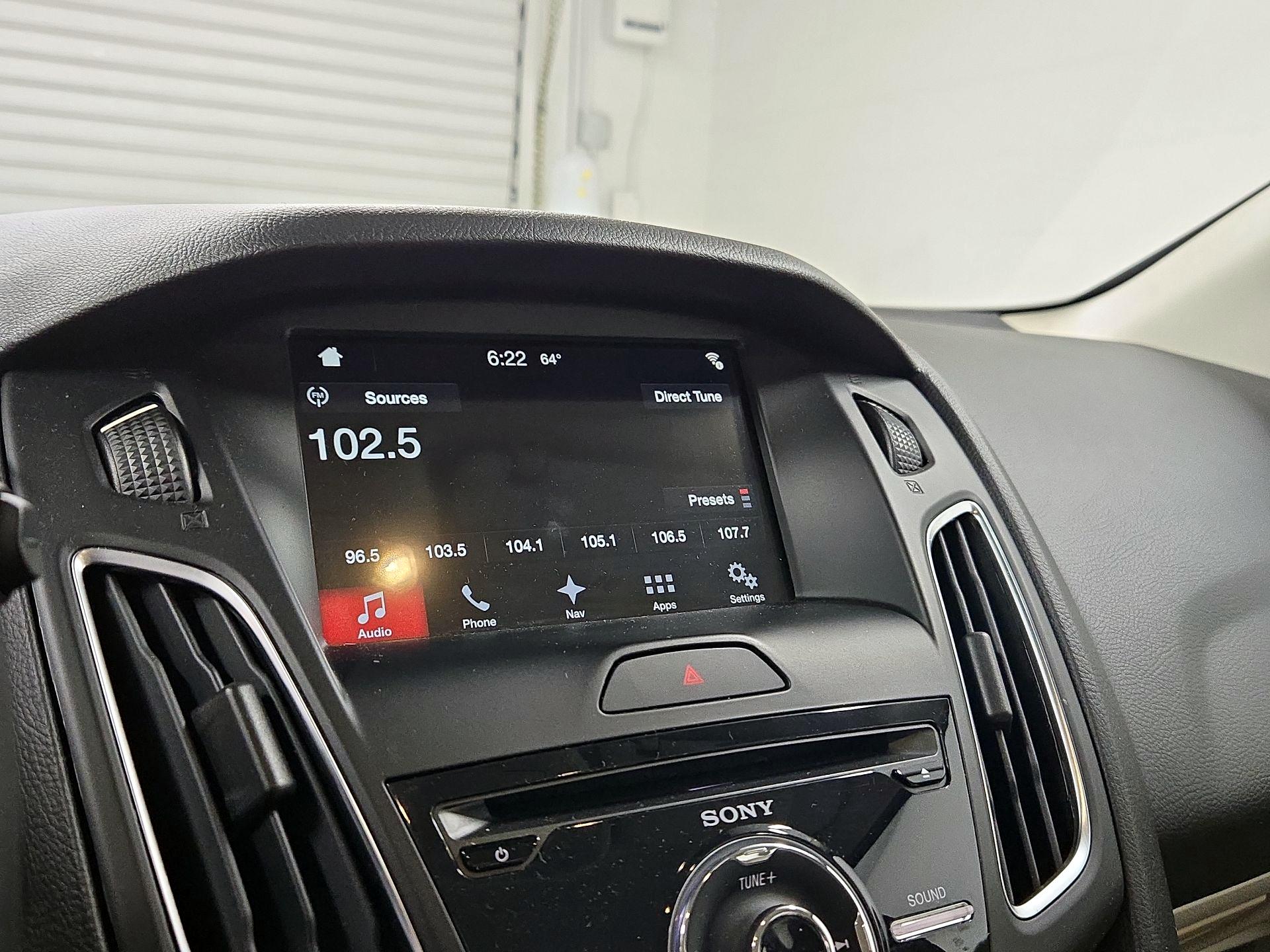 Thumbnail: 2016 Ford Focus - 16