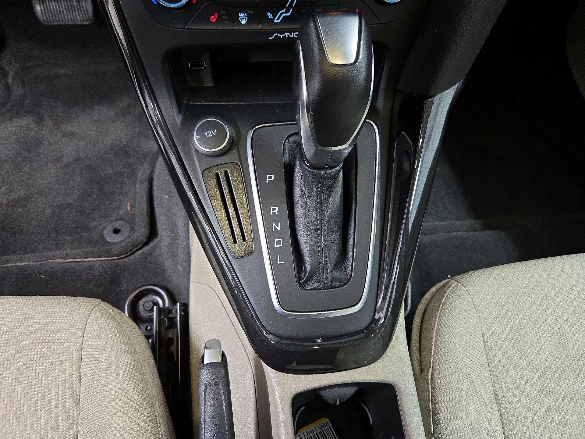 Thumbnail: 2016 Ford Focus - 18